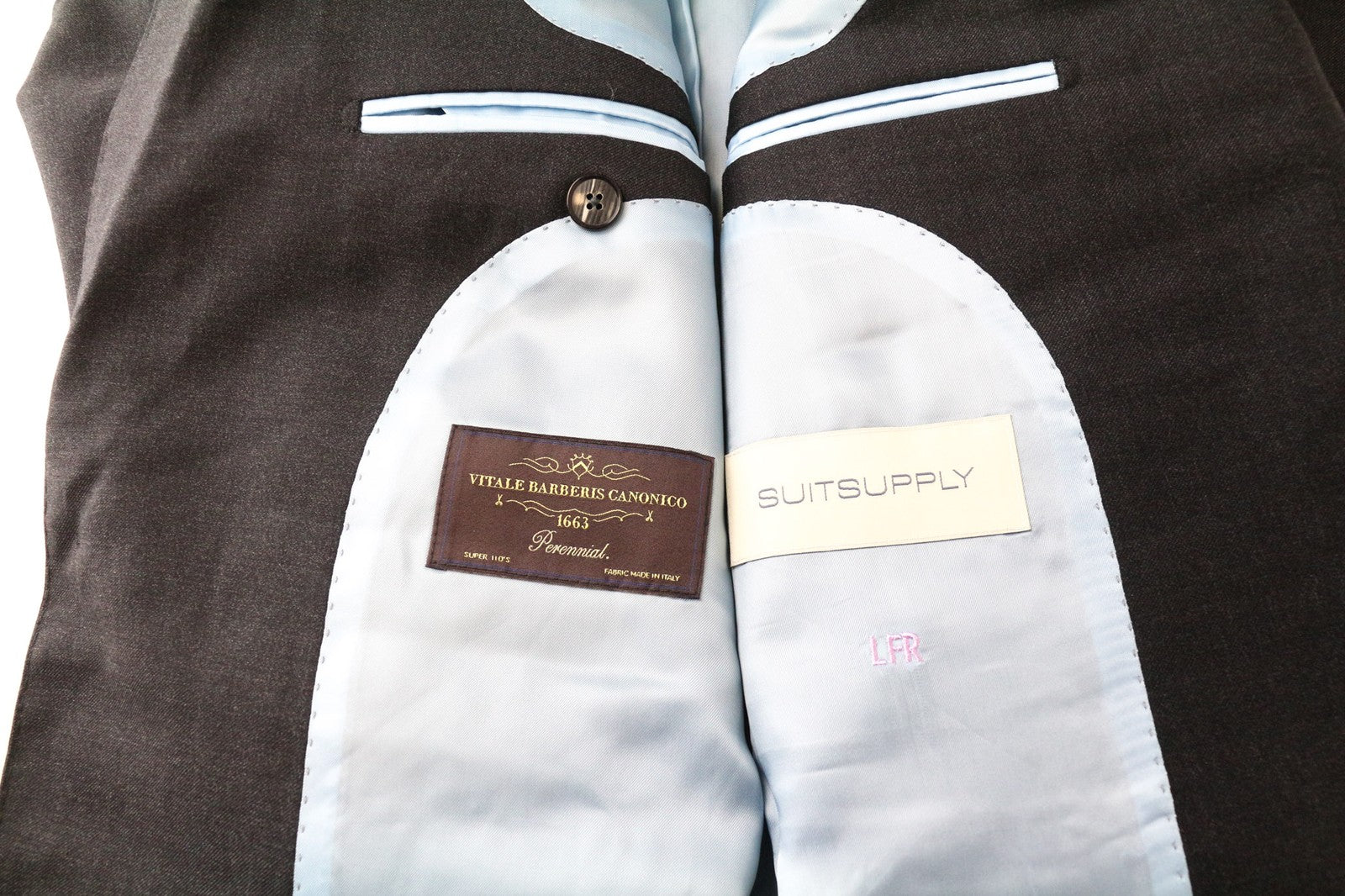 „SUITSUPPLY La Spalla“ vyriškas pilkas klasikinis vilnonis švarkas UK40R, vienaeilis 