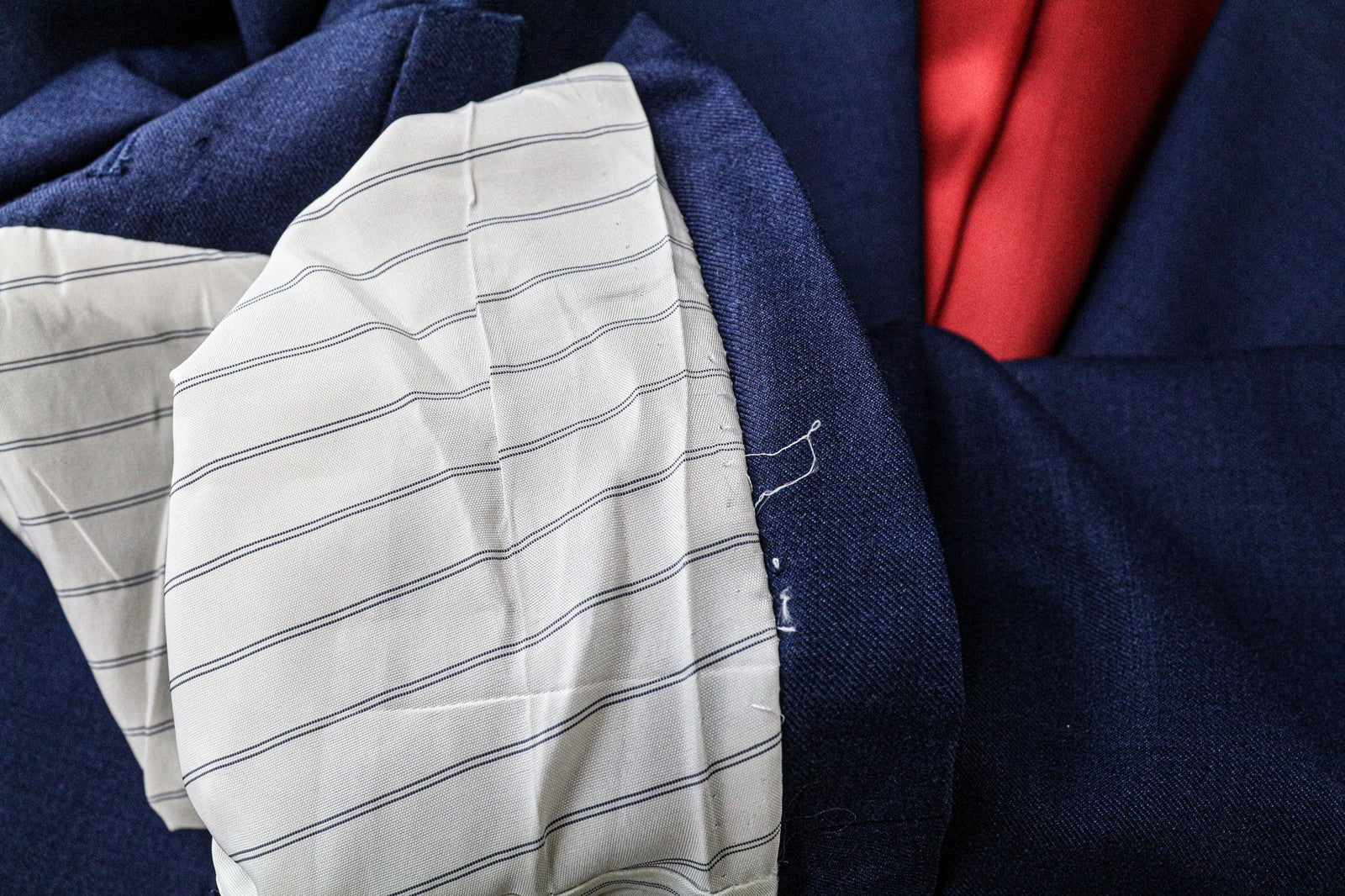 „SUITSUPPLY La Spalla“ vyriškas mėlynas vilnonis vieneilis švarkas, UK36S, oficialus 