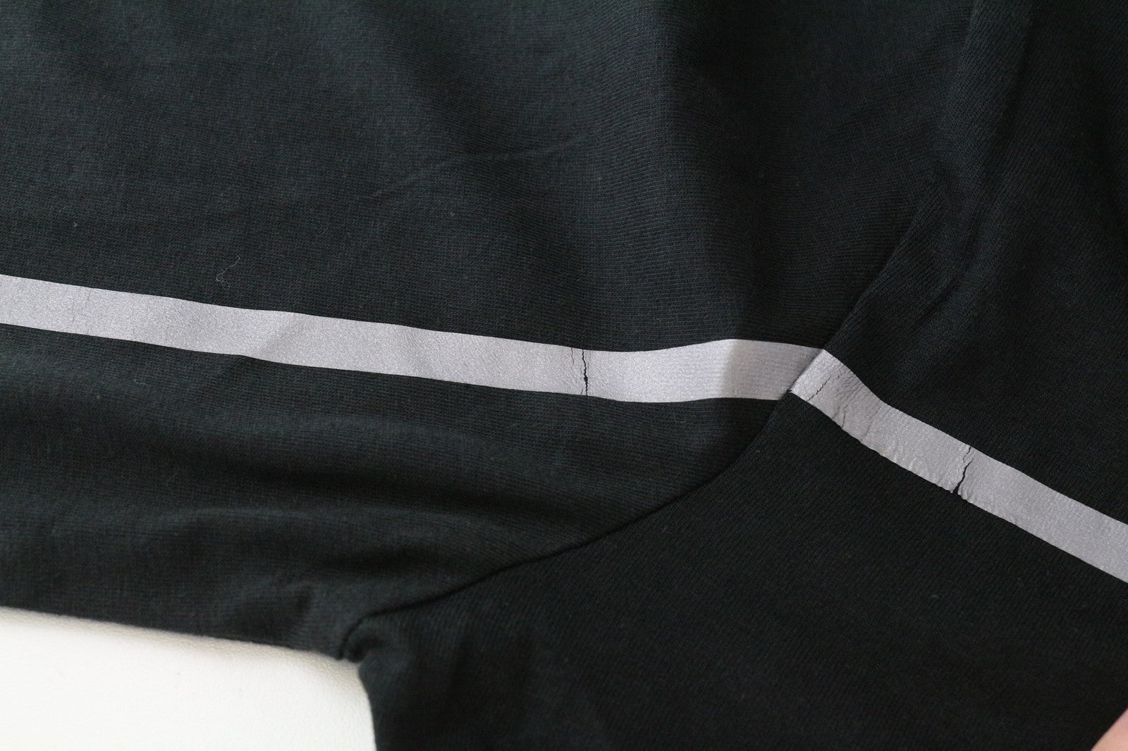 TUCANO URBANO T-TU moteriški marškinėliai su V formos iškirpte, juodi, medvilniniai, ilgomis rankovėmis, laisvalaikio stiliaus. 