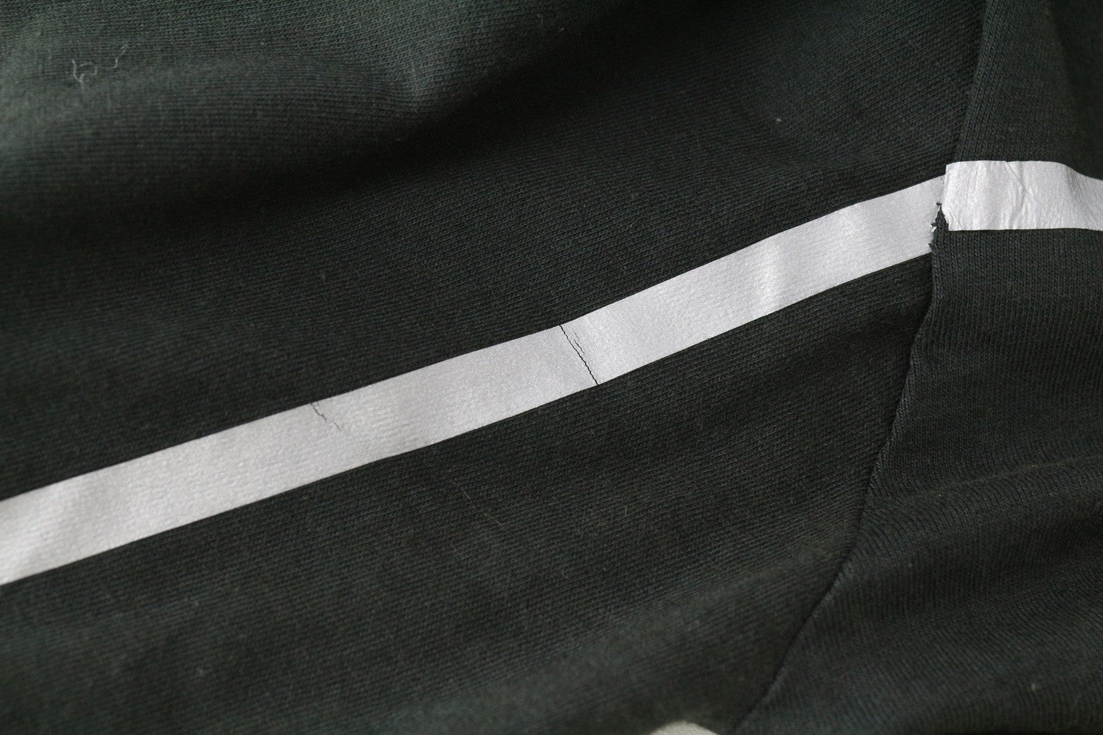 TUCANO URBANO T-TU moteriški marškinėliai ilgomis rankovėmis, V formos iškirpte, juodi, medvilniniai 