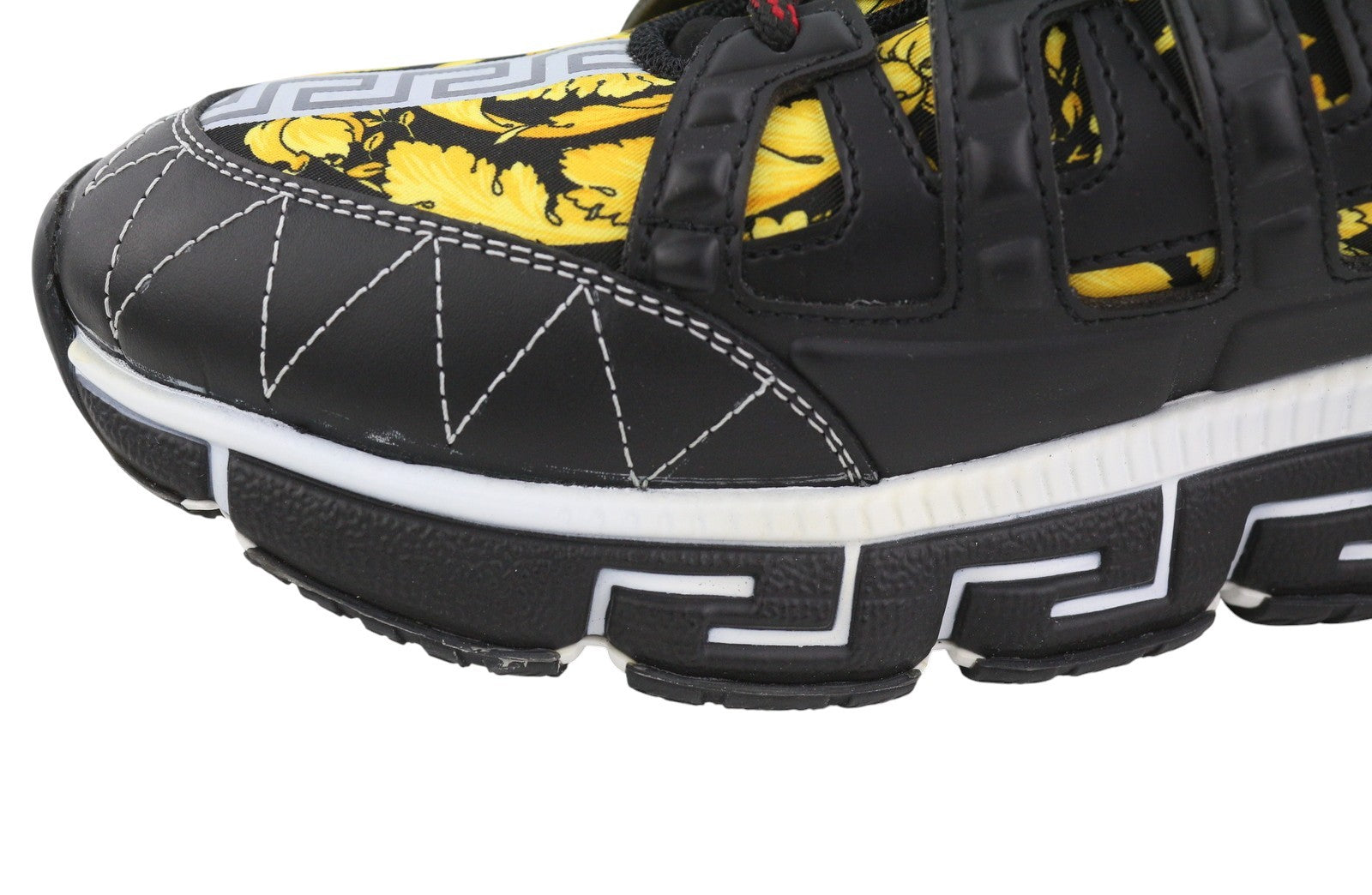 VERSACE Trigreca vyriški sportbačiai, 43,5 €, juodi, suvarstomi „Greca“ paminkštinimo sistema, RRP850 