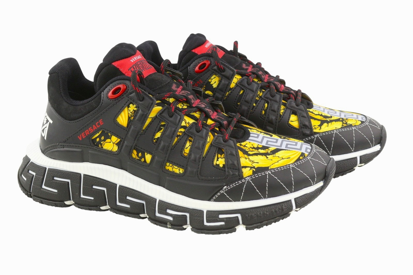 VERSACE Trigreca vyriški sportbačiai, 43,5 €, juodi, suvarstomi „Greca“ paminkštinimo sistema, RRP850 