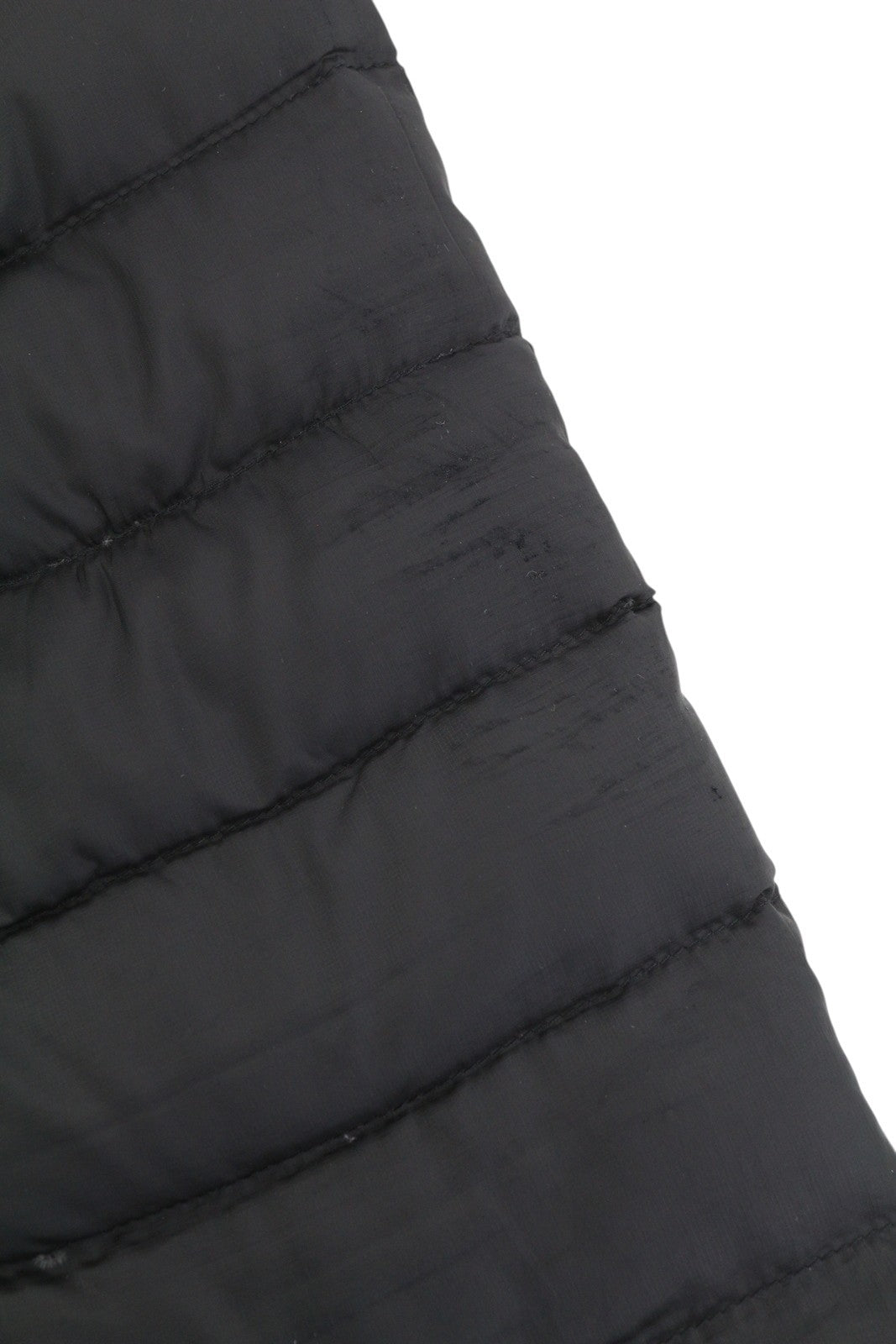 THE NORTH FACE Travail vyriška striukė M, juoda, 800 pūkuota, dygsniuota striukė su gobtuvu 