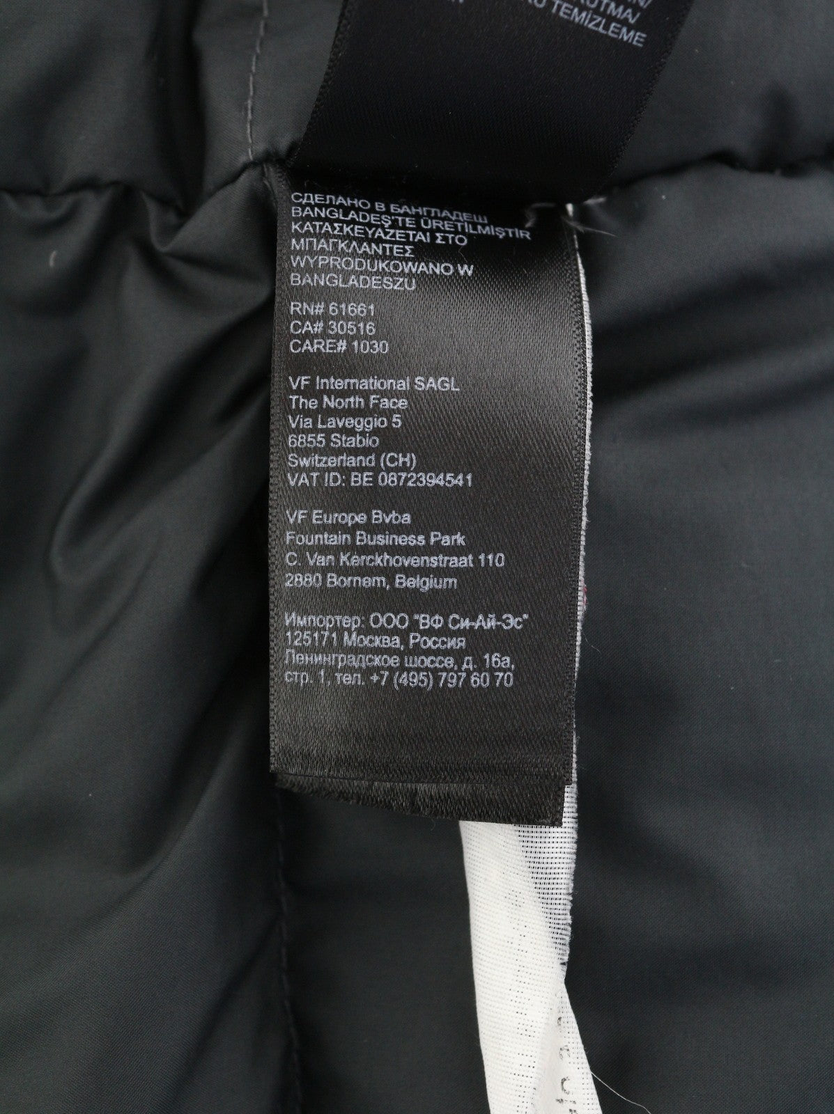 „THE NORTH FACE“ vyriška striukė XS, tamsiai mėlyna, 550 pūkuota, su gobtuvu ir užtrauktuku 