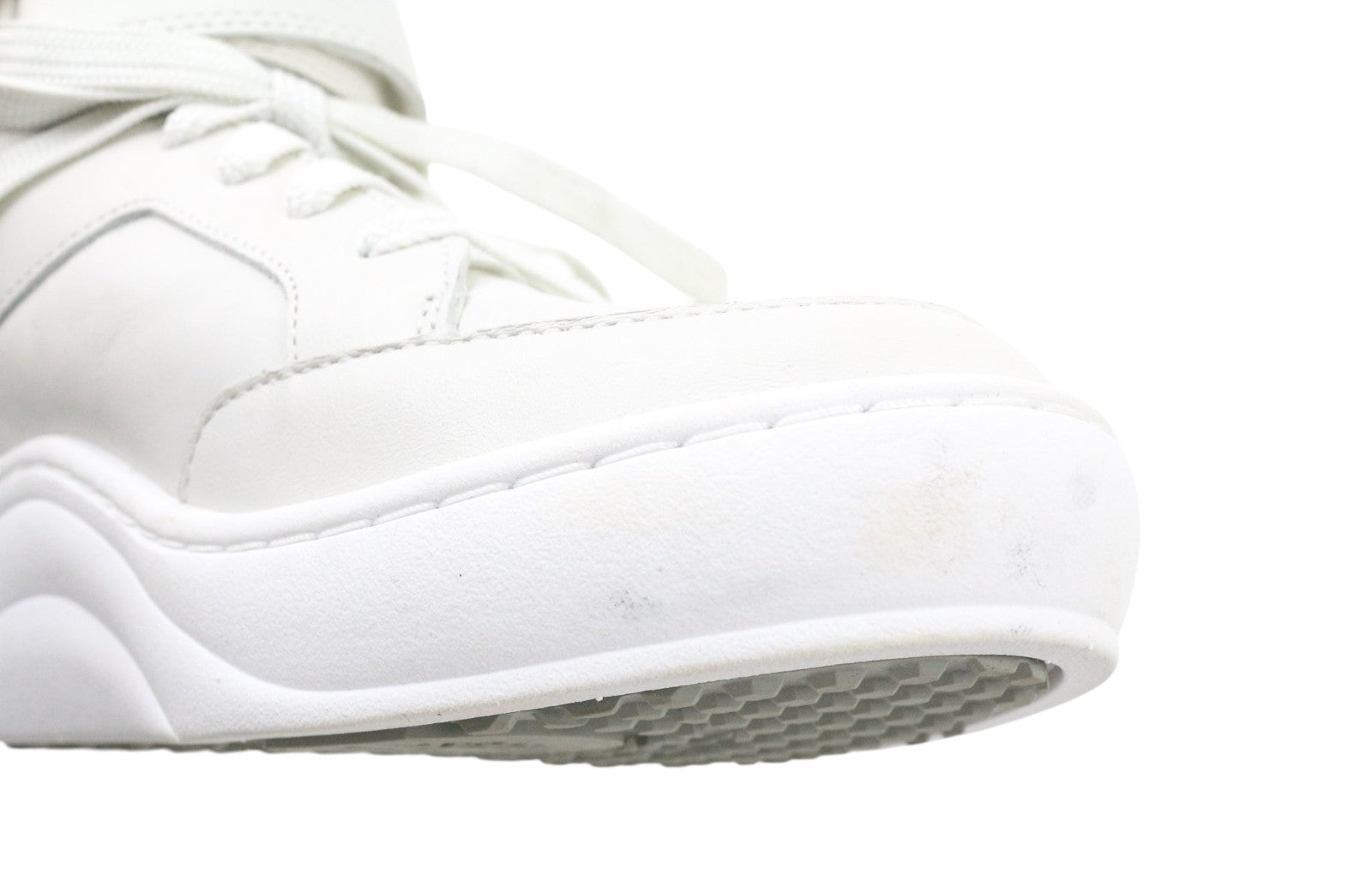 TIMBERLAND A1ZXC moteriški sportbačiai su šviesia odine apykakle, 4.5 colio gylio, migdolų spalvos nosimi. 