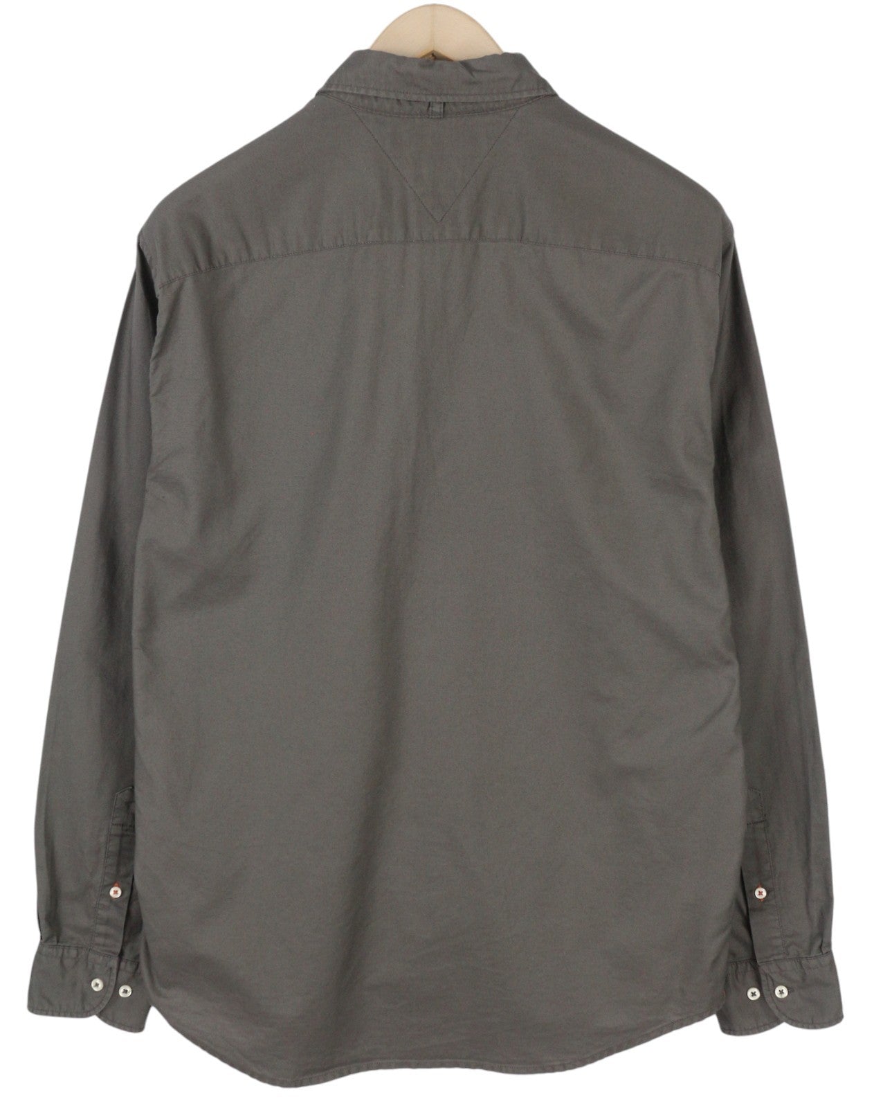 TOMMY HILFIGER New York Fit vyriški marškinėliai L dydžio, tamsiai pilki, su sagomis žemyn kaklu, laisvalaikio stiliaus. 