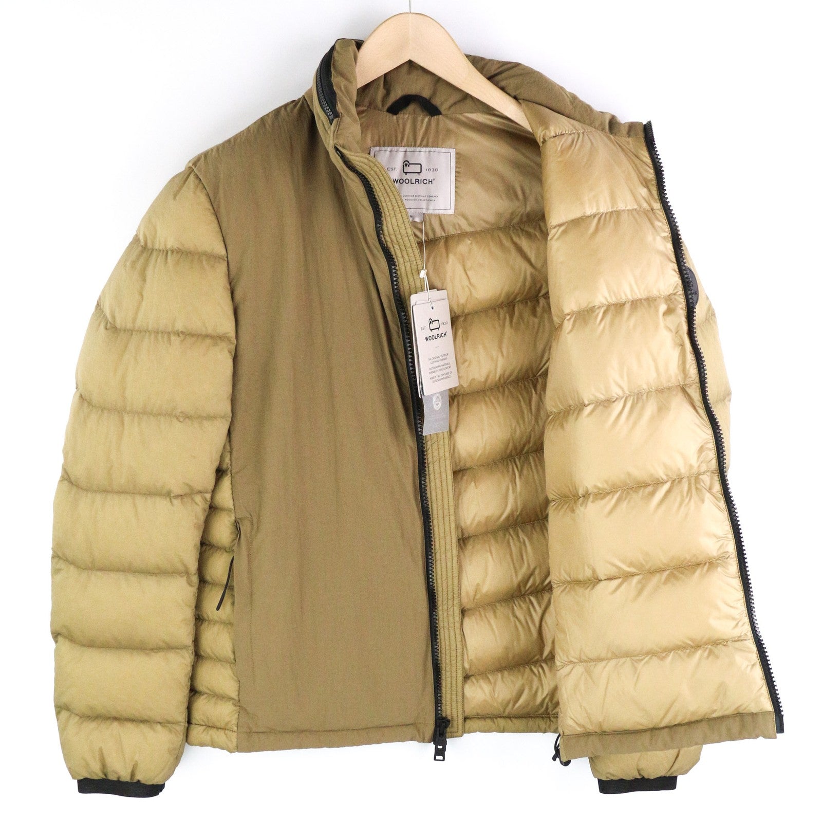 WOOLRICH Chevron Crinkle Down vyriška striukė su ilgomis užtrauktukais, pamušalu ir gobtuvu 