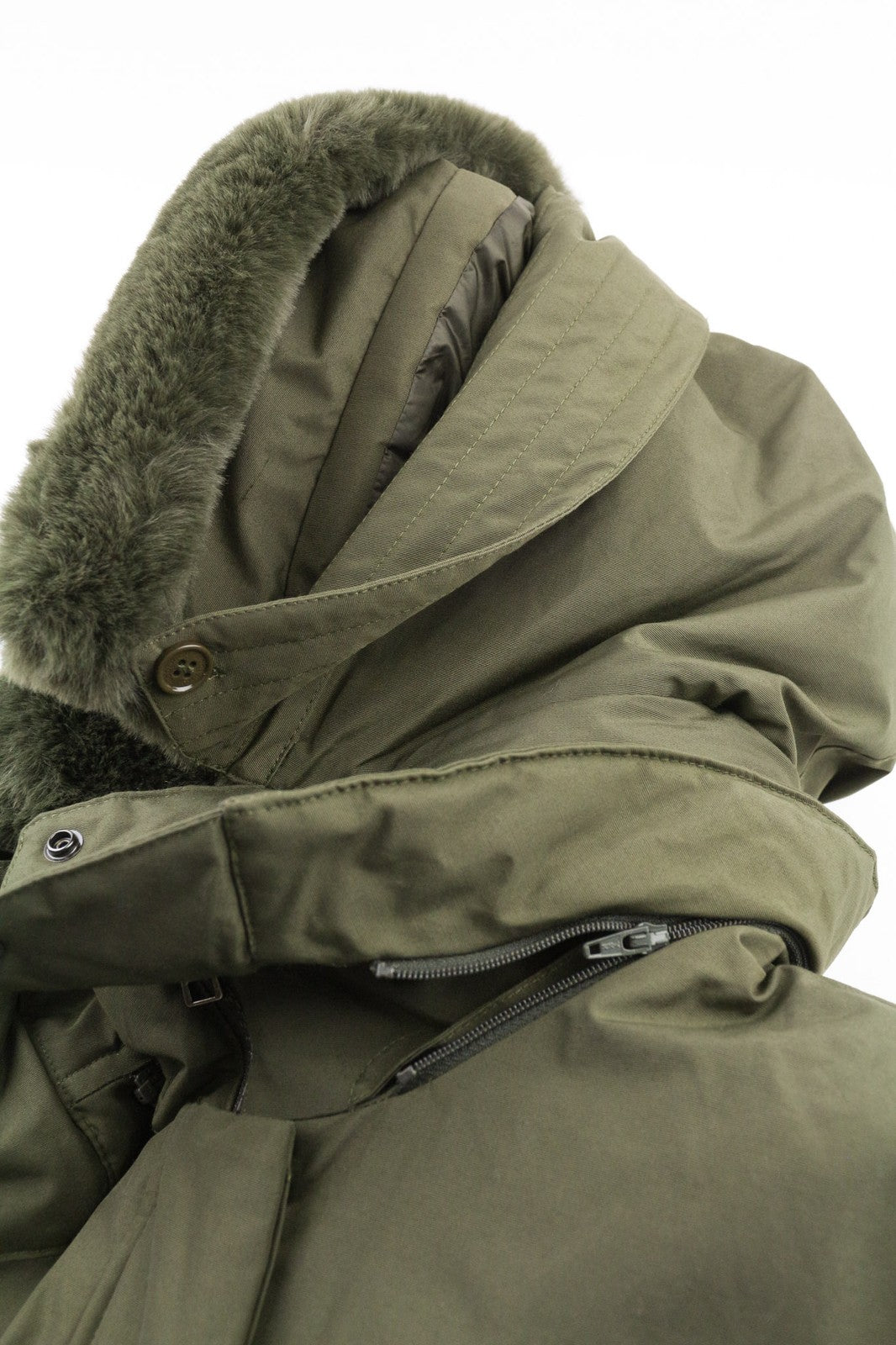 WOOLRICH Bow Bridge Parka moteriška striukė su pūkine striuke, S dydžio, su gobtuvu ir pamušalu bei užtrauktuku. 