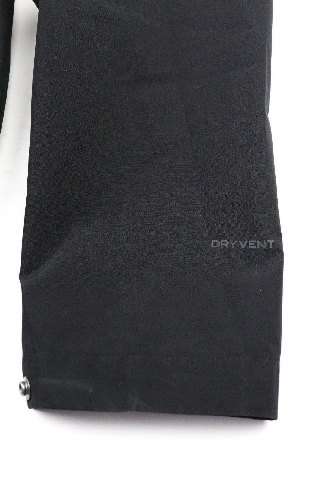 „THE NORTH FACE“ moteriška „Woodmont“ striukė su gobtuvu, atspari vandeniui ir vėjui, juoda. 