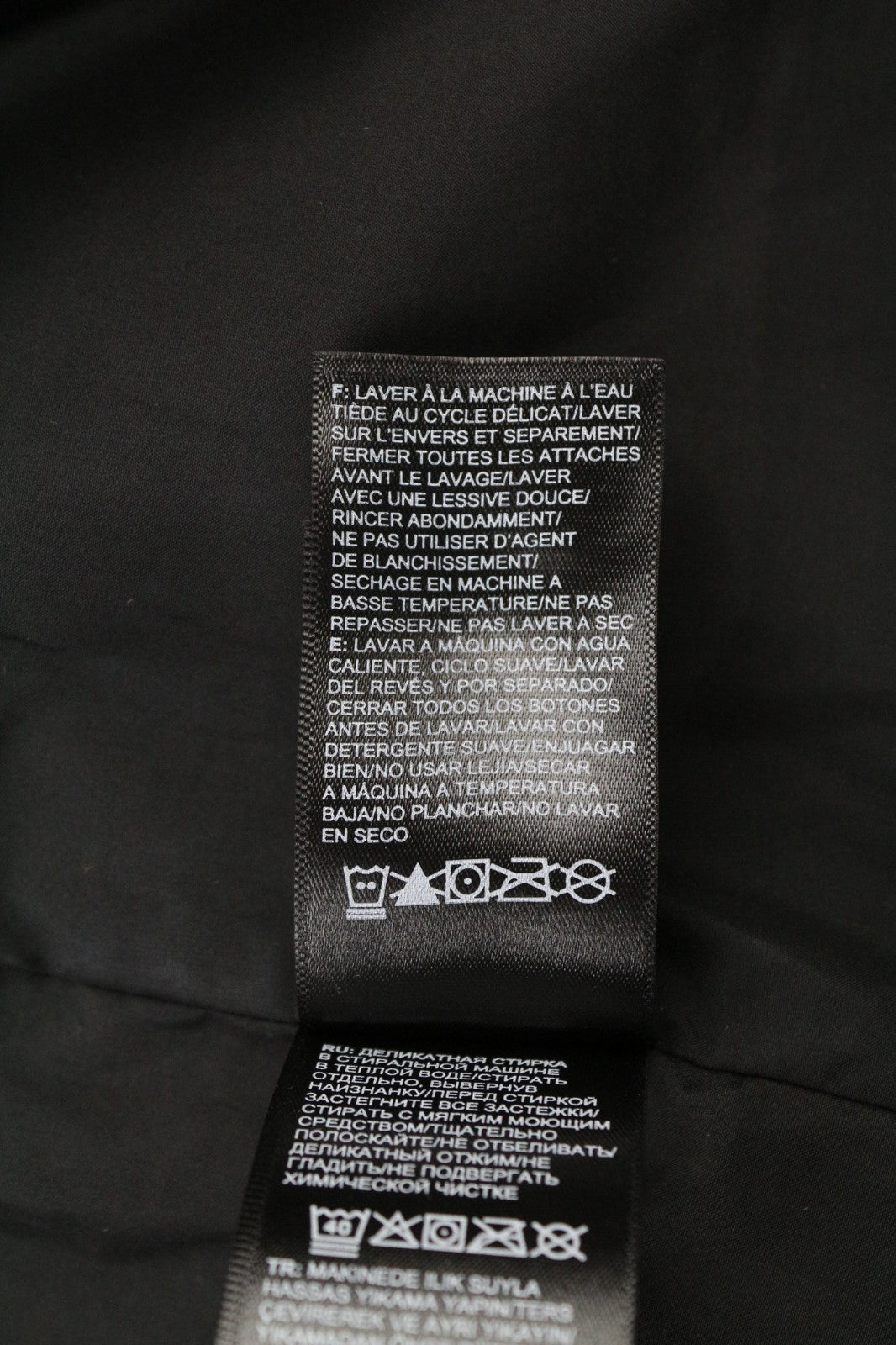 „THE NORTH FACE“ moteriška „Woodmont“ striukė su gobtuvu, atspari vandeniui ir vėjui, juoda. 