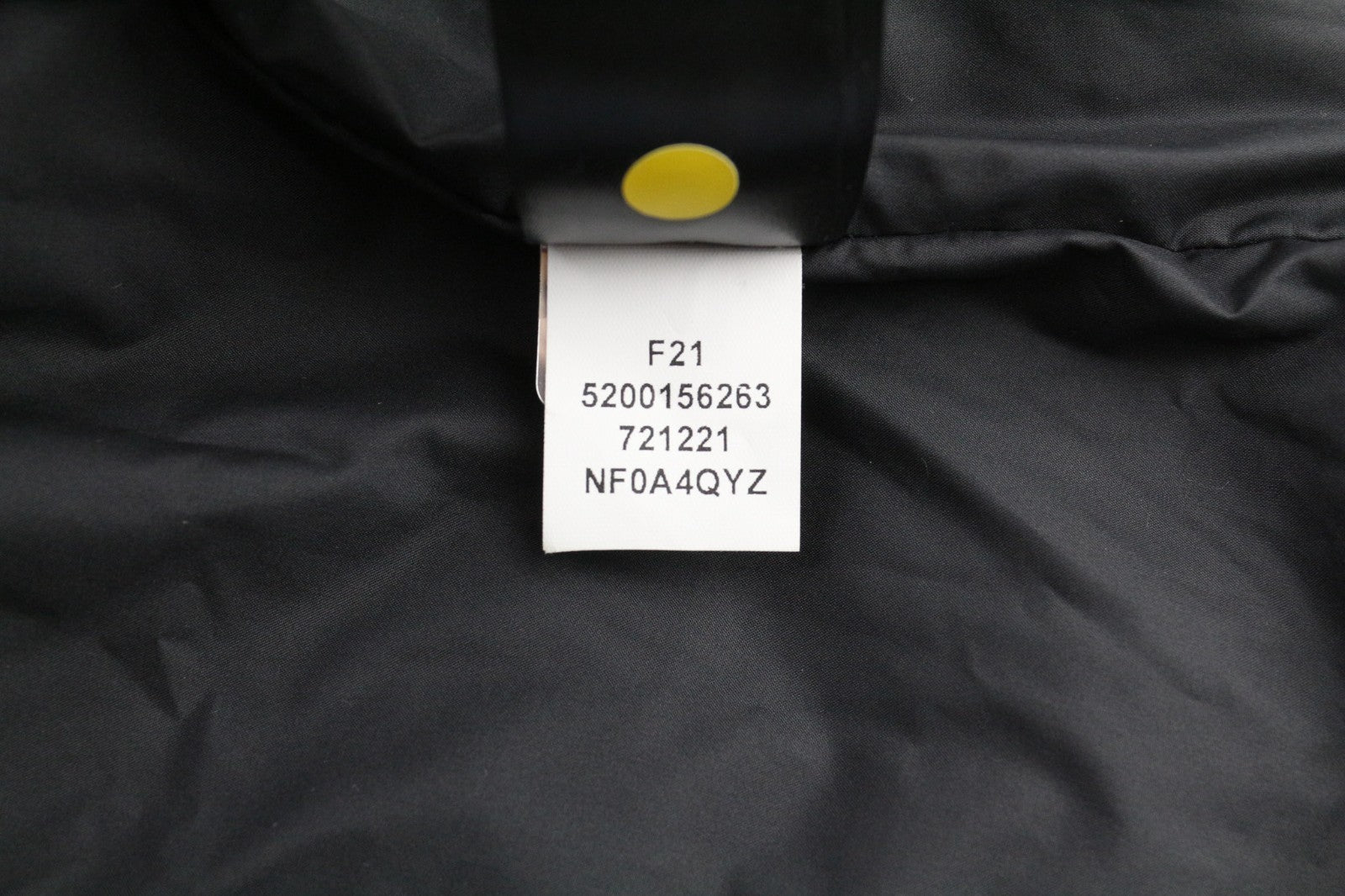 „THE NORTH FACE Himalayan Parka“ vyriška juoda striukė su užtrauktukais, L dydžio, paminkštinta 