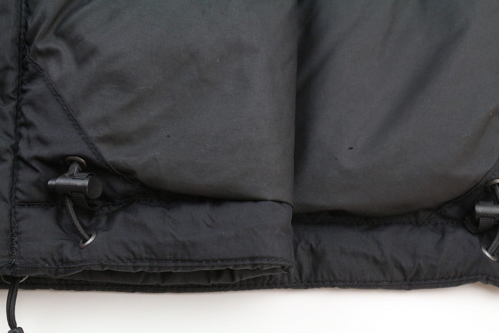 THE NORTH FACE La Paz gobtuvu dengta vyriška pūkinė striukė su XL dydžio 600 užpildo pamušalu, juoda (RRP220) 