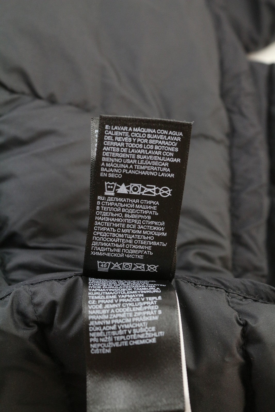 THE NORTH FACE La Paz vyriška pūkinė striukė su gobtuvu M 600, juoda, pašiltinta, RRP220 