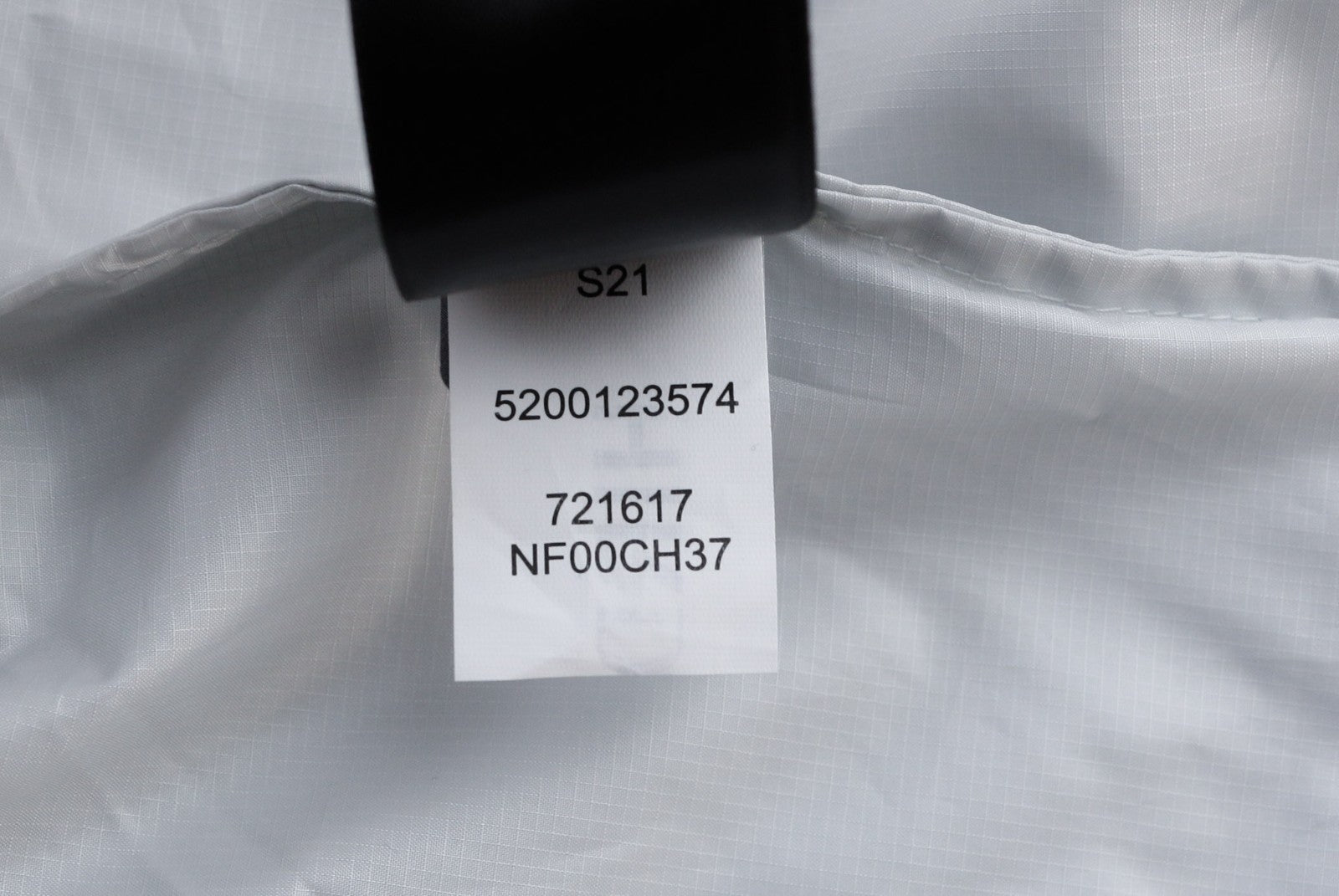 „THE NORTH FACE 1985 Seasonal Mountain“ vyriška striukė su gobtuvu XS dydžio, lengvas logotipas 