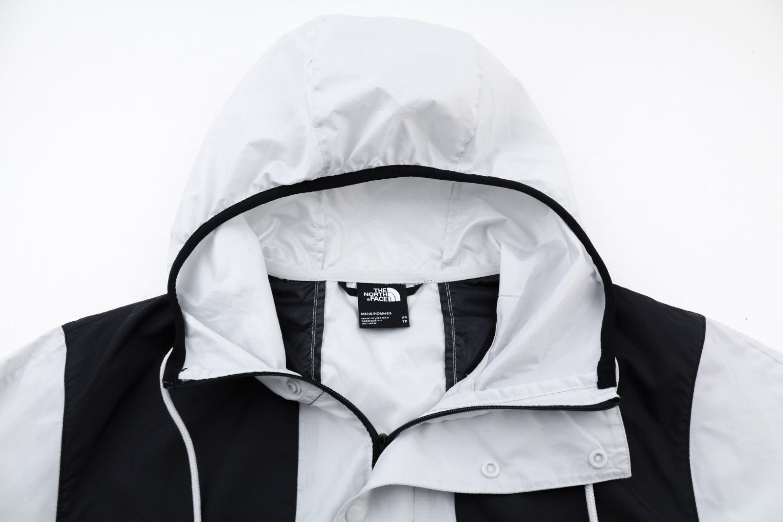 „THE NORTH FACE 1985 Seasonal Mountain“ vyriška striukė su gobtuvu XS dydžio, lengvas logotipas 