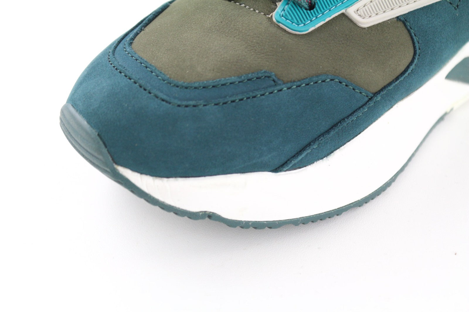 TIMBERLAND A249V moteriški sportbačiai, EU38.5 K5.5, odiniai, migdolų spalvos, žema pado forma, suvarstomi. 