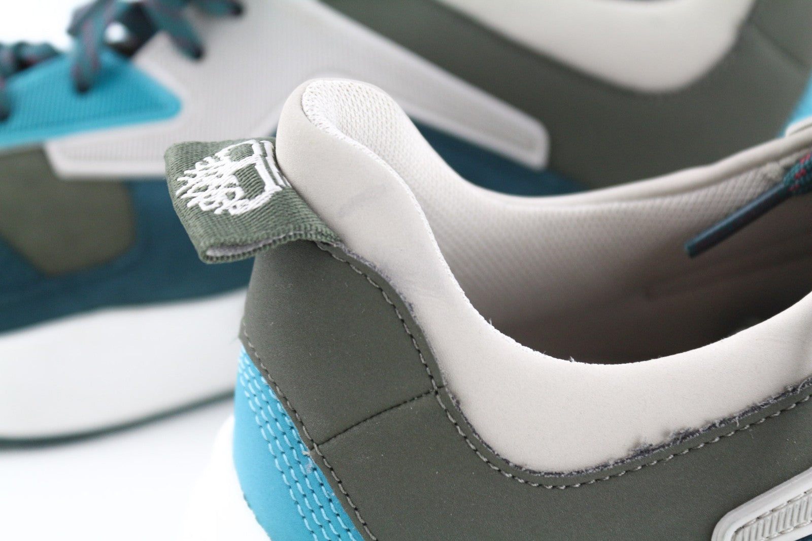 TIMBERLAND A249V moteriški sportbačiai, EU38.5 K5.5, odiniai, migdolų spalvos, žema pado forma, suvarstomi. 