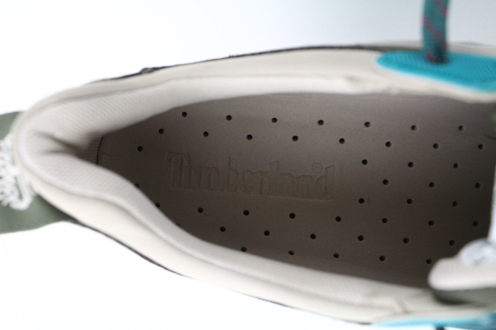 TIMBERLAND A249V moteriški sportbačiai, EU38.5 K5.5, odiniai, migdolų spalvos, žema pado forma, suvarstomi. 