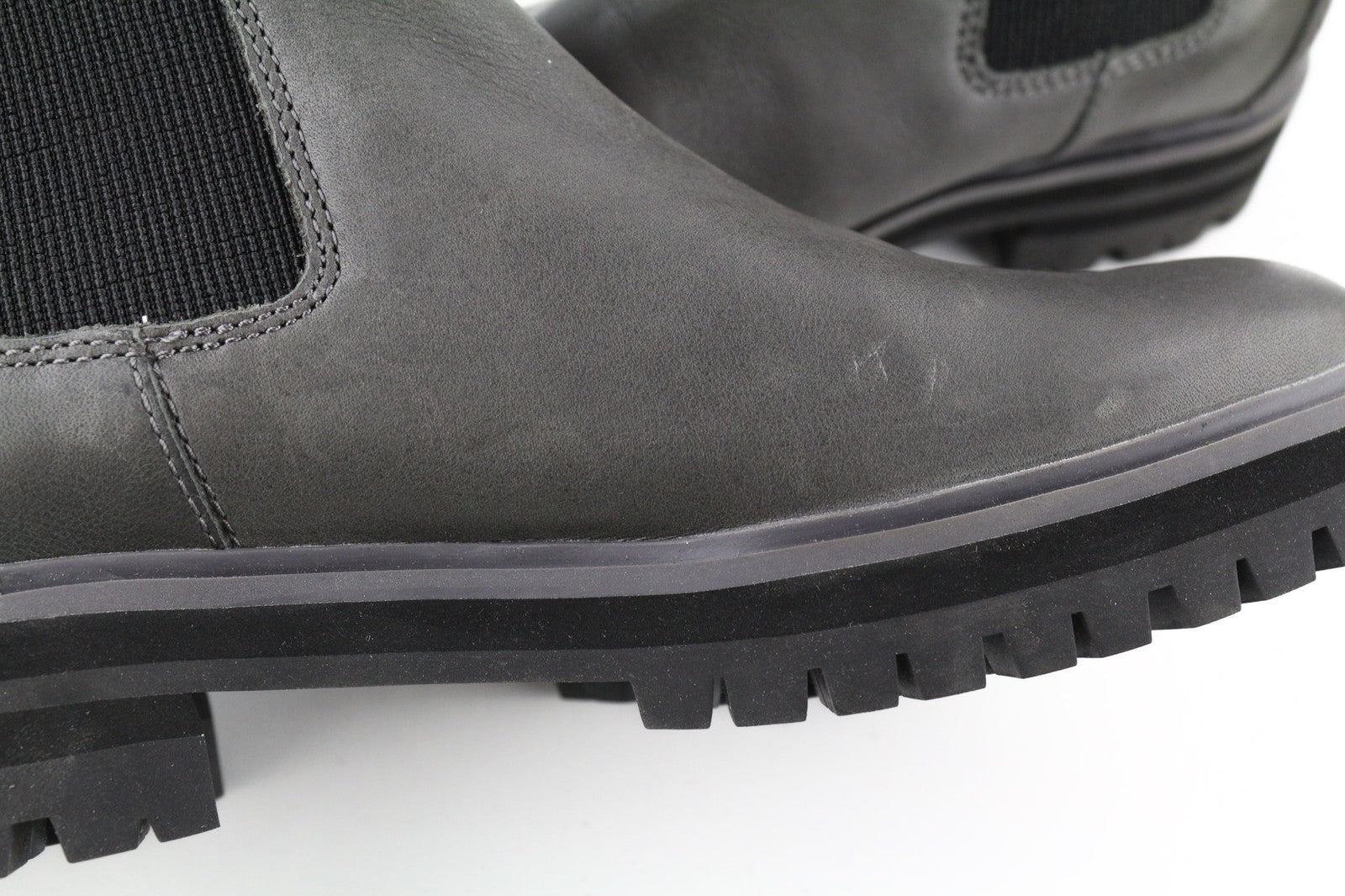 TIMBERLAND A2DY3 moteriški aulinukai „Chelsea“ EU38 UK5 pilkos odos migdolų formos nosys guminės nosies 