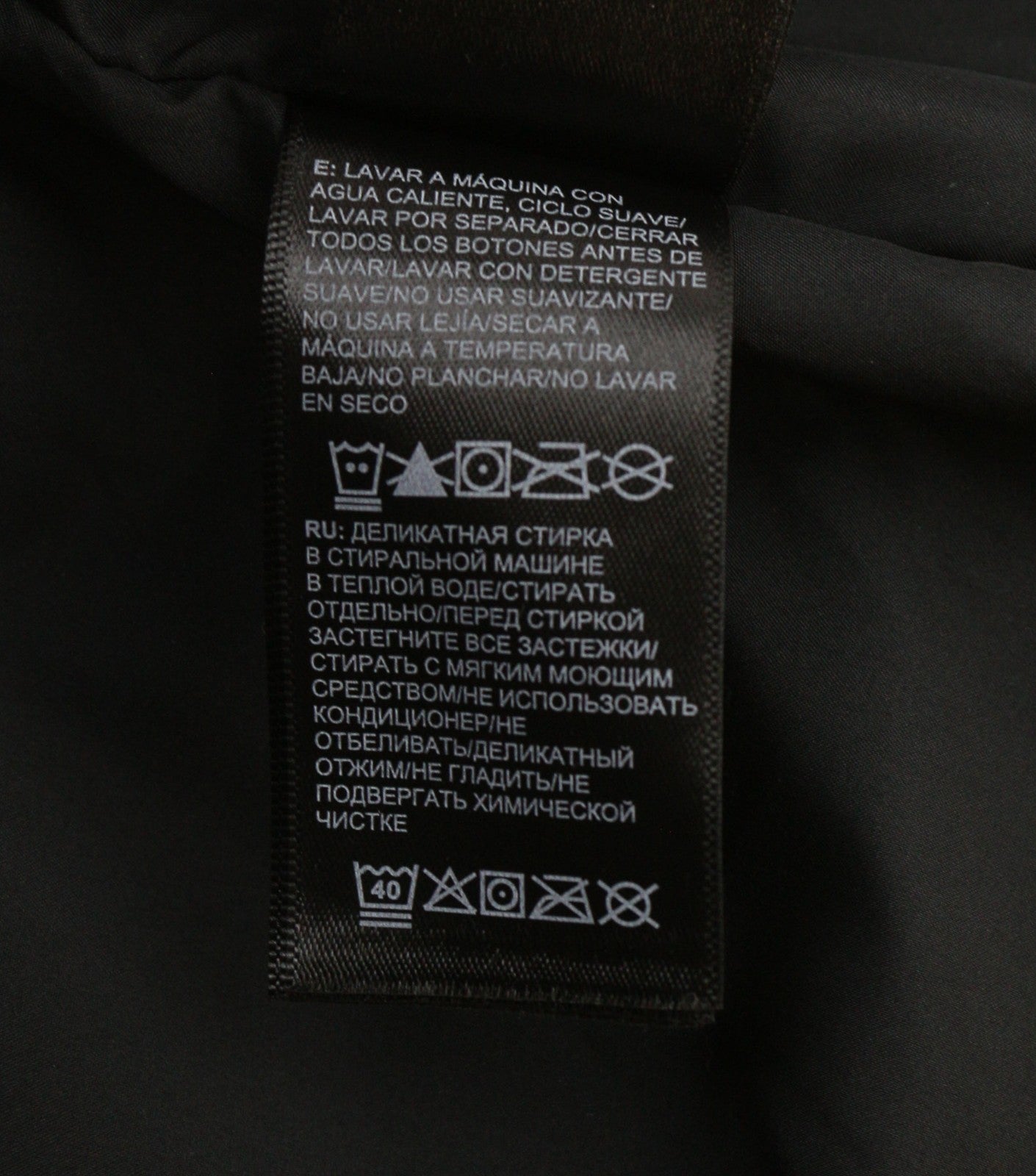 The North Face NF0A493Q moteriški sportbačiai „S Dryvent“, vandeniui ir vėjui atsparūs, kvėpuojantys. 