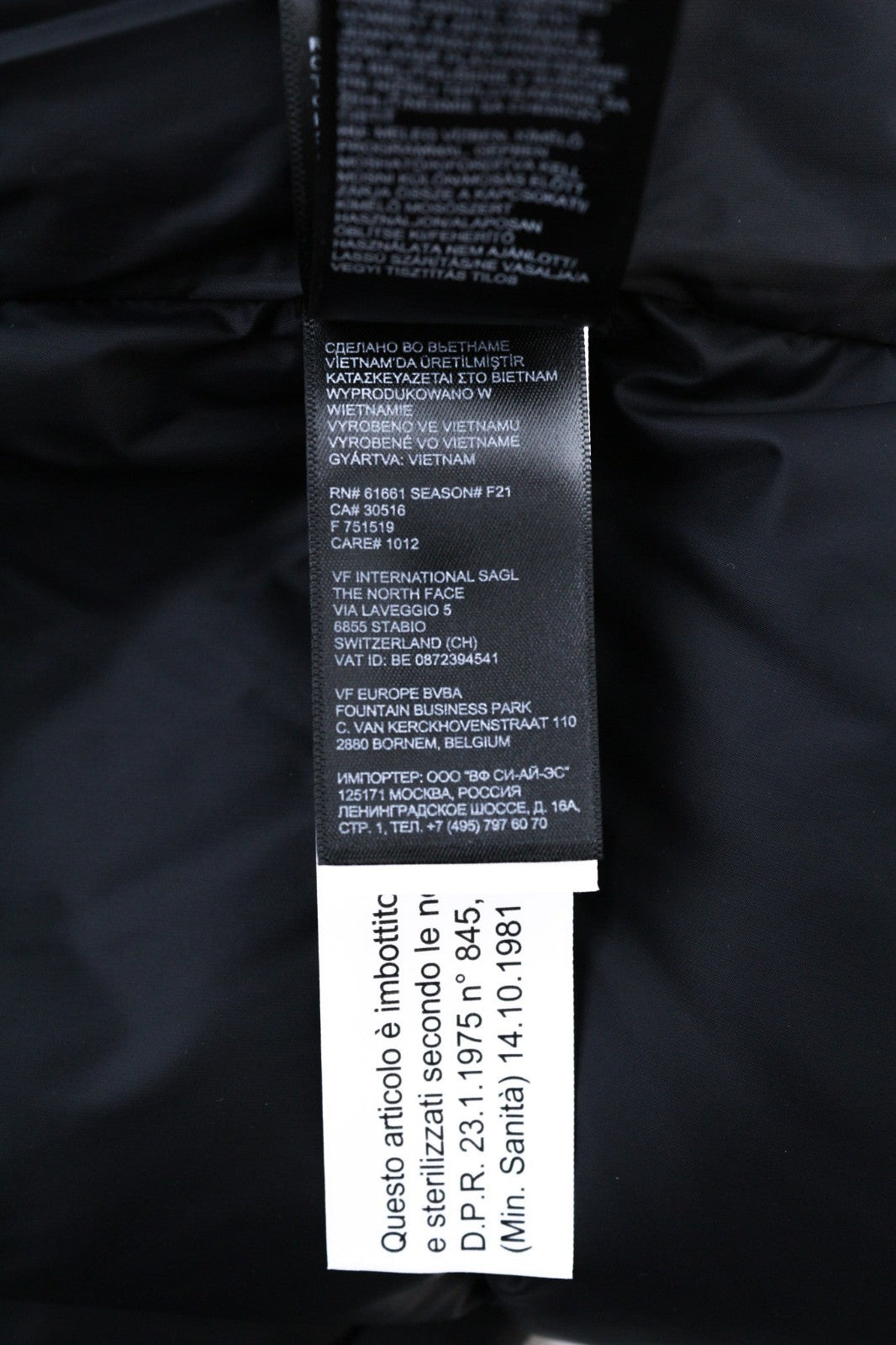 „THE NORTH FACE Diablo Down“ moteriška dygsniuota striukė su 700 užpildų užpildu (rekomenduojama kaina 350 USD) 