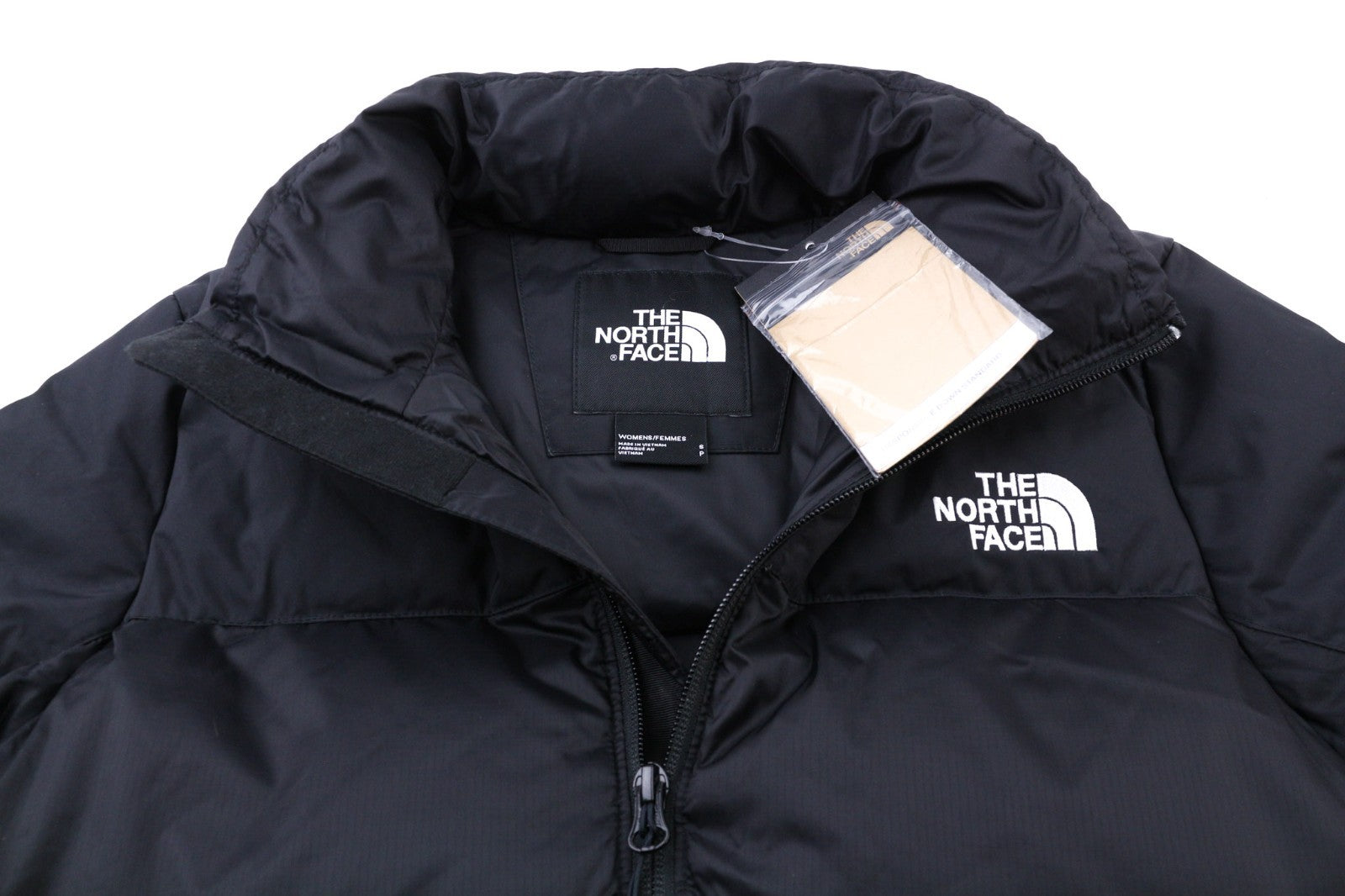 „THE NORTH FACE Diablo Down“ moteriška dygsniuota striukė su 700 užpildų užpildu (rekomenduojama kaina 350 USD) 