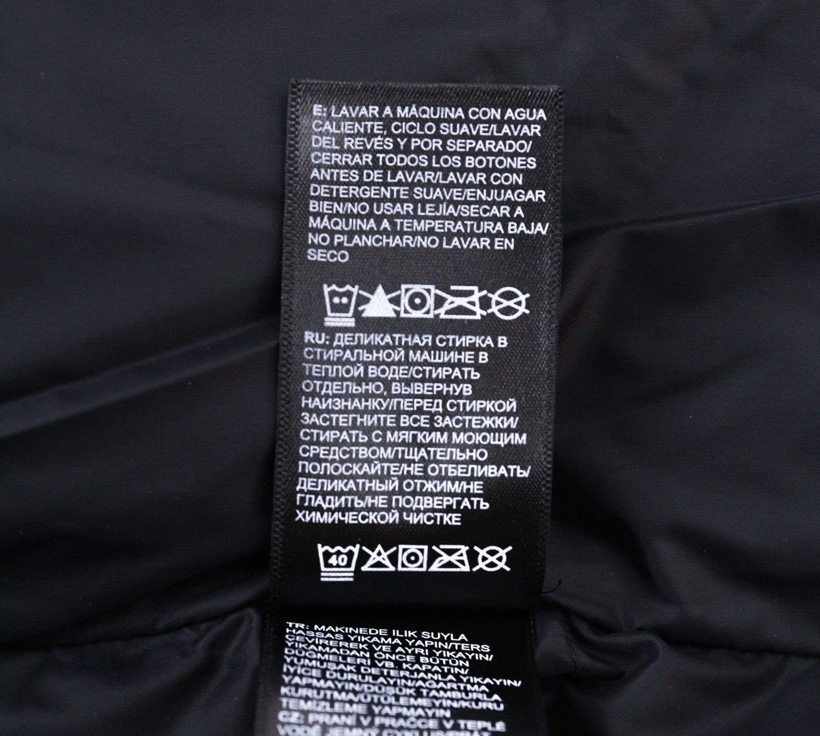 „THE NORTH FACE Diablo Down“ moteriška dygsniuota striukė su 700 užpildų užpildu (rekomenduojama kaina 350 USD) 