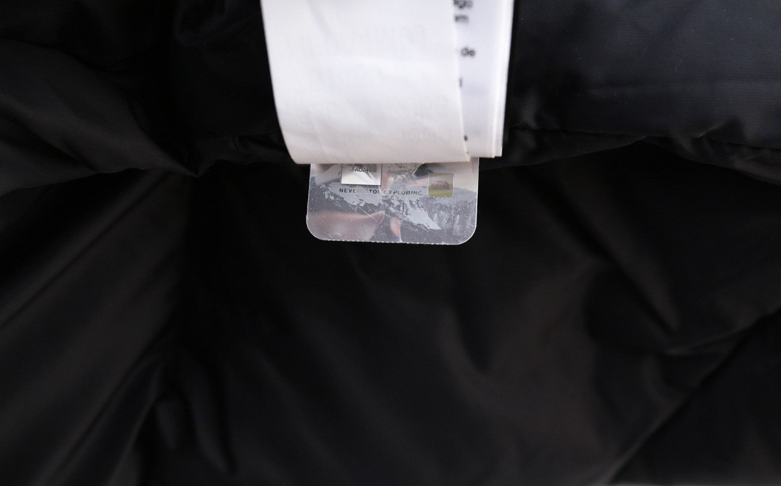 THE NORTH FACE Diablo Down vyriška dygsniuota pūkinė striukė, L dydžio, juoda, 700 fill, RRP 350 