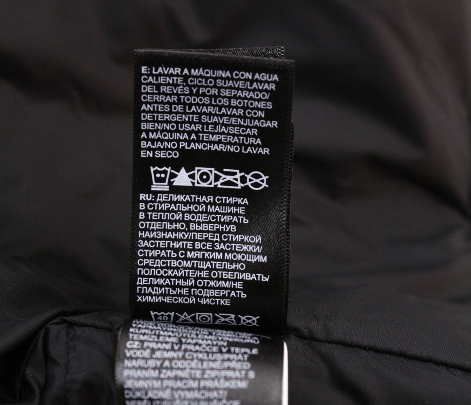 THE NORTH FACE Diablo Down vyriška dygsniuota pūkinė striukė, L dydžio, juoda, 700 fill, RRP 350 