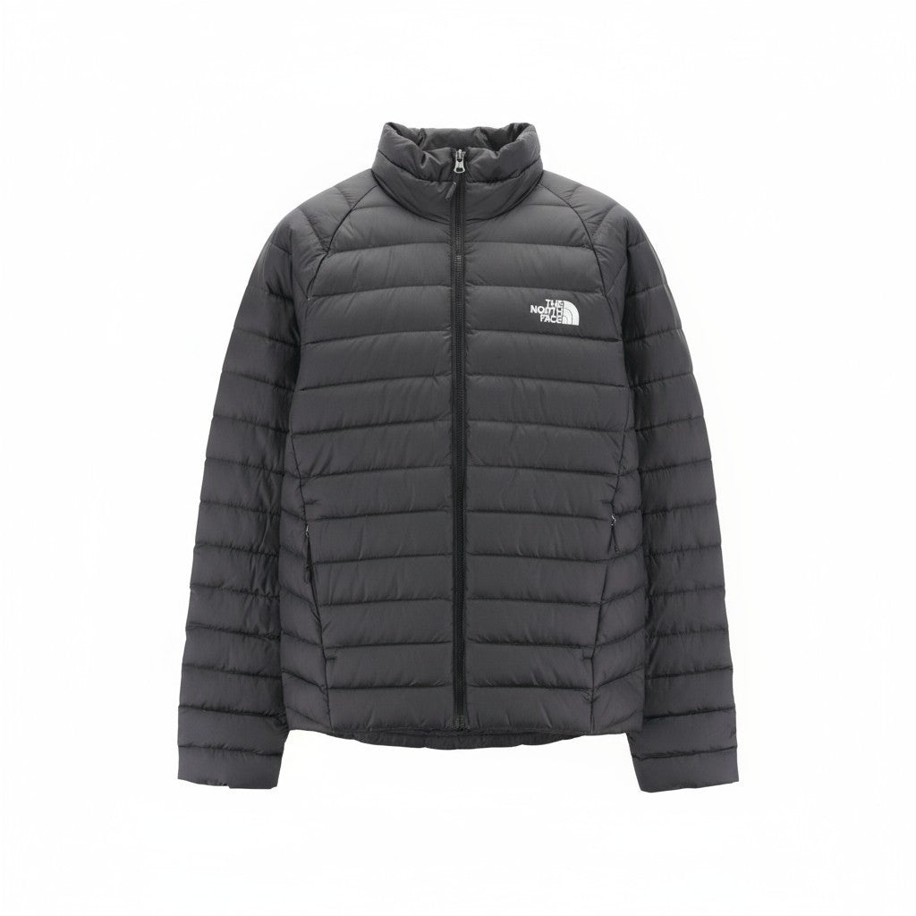 „THE NORTH FACE Trevail“ vyriška pūkinė striukė „S 800-Fill“, juoda, su pamušalu, aukštu kaklu ir užtrauktuku. 