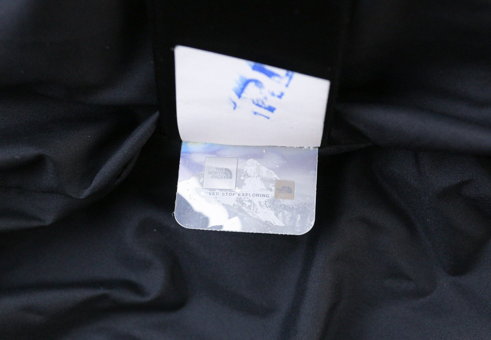 „THE NORTH FACE Himalayan Parka“ vyriška izoliuota vidutinio ilgio juoda striukė su pamušalu, L dydžio 