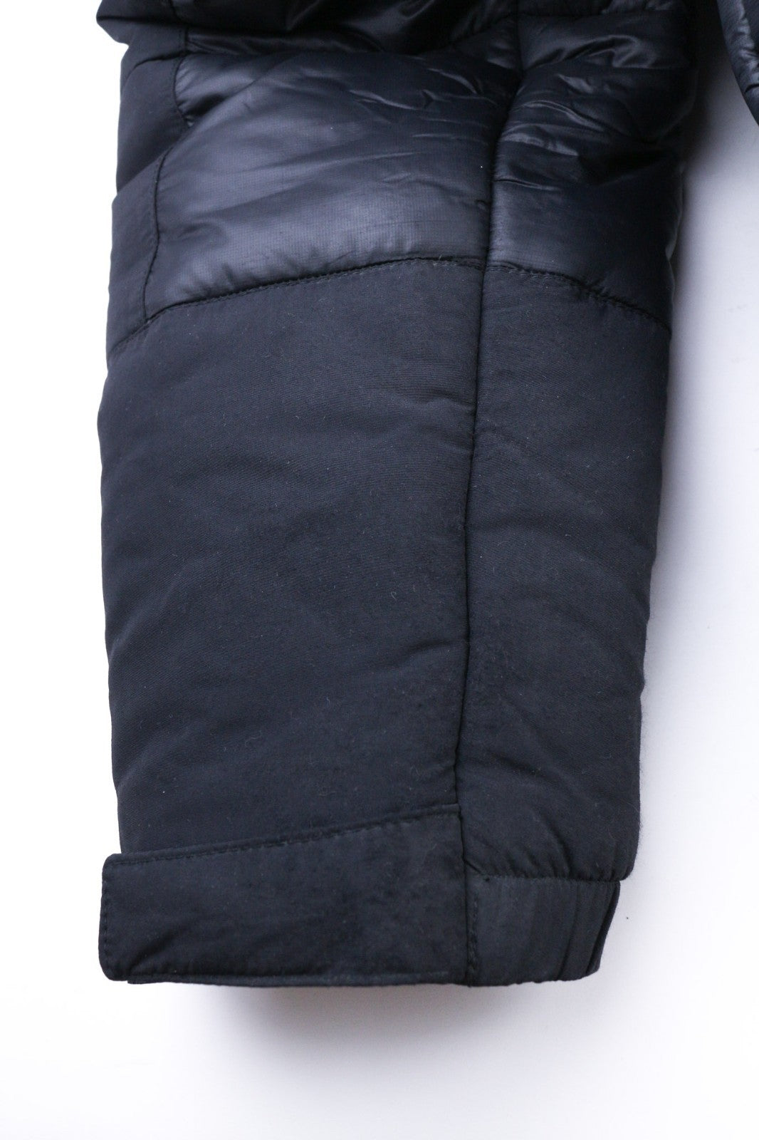 „THE NORTH FACE Himalayan Parka“ vyriška izoliuota vidutinio ilgio juoda striukė su pamušalu, L dydžio 