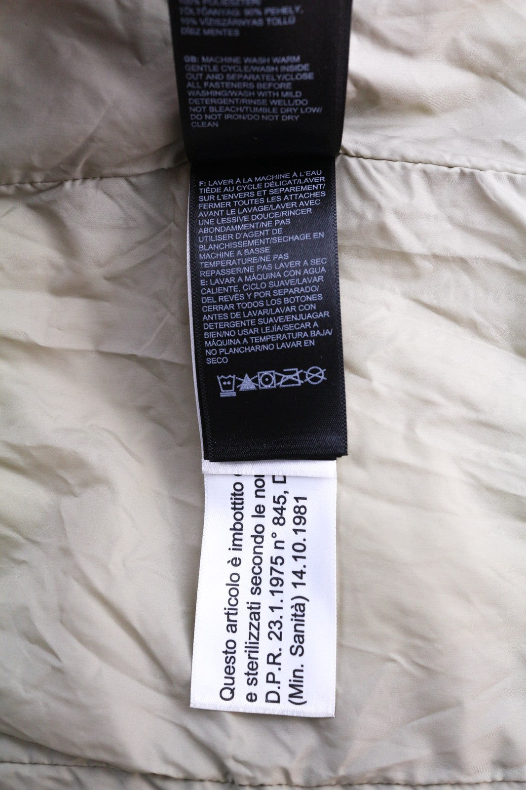 THE NORTH FACE NF0A5GDF Vyriška pūkinė striukė su gobtuvu S dydžio, su 700 fill užpildu, šviesiai ruda, su pamušalu 