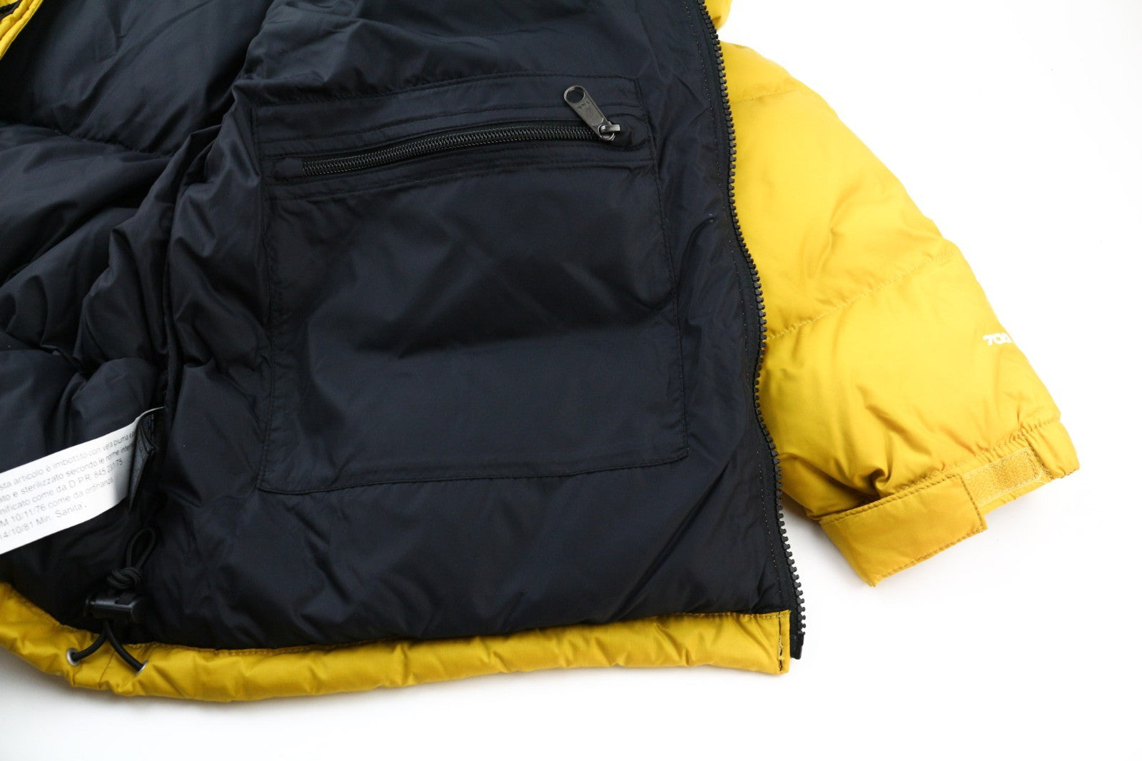 „The North Face 1996 Retro Nuptse“ vyriška pūkinė striukė M 700 su izoliuotu pamušalu ir kaklu. 