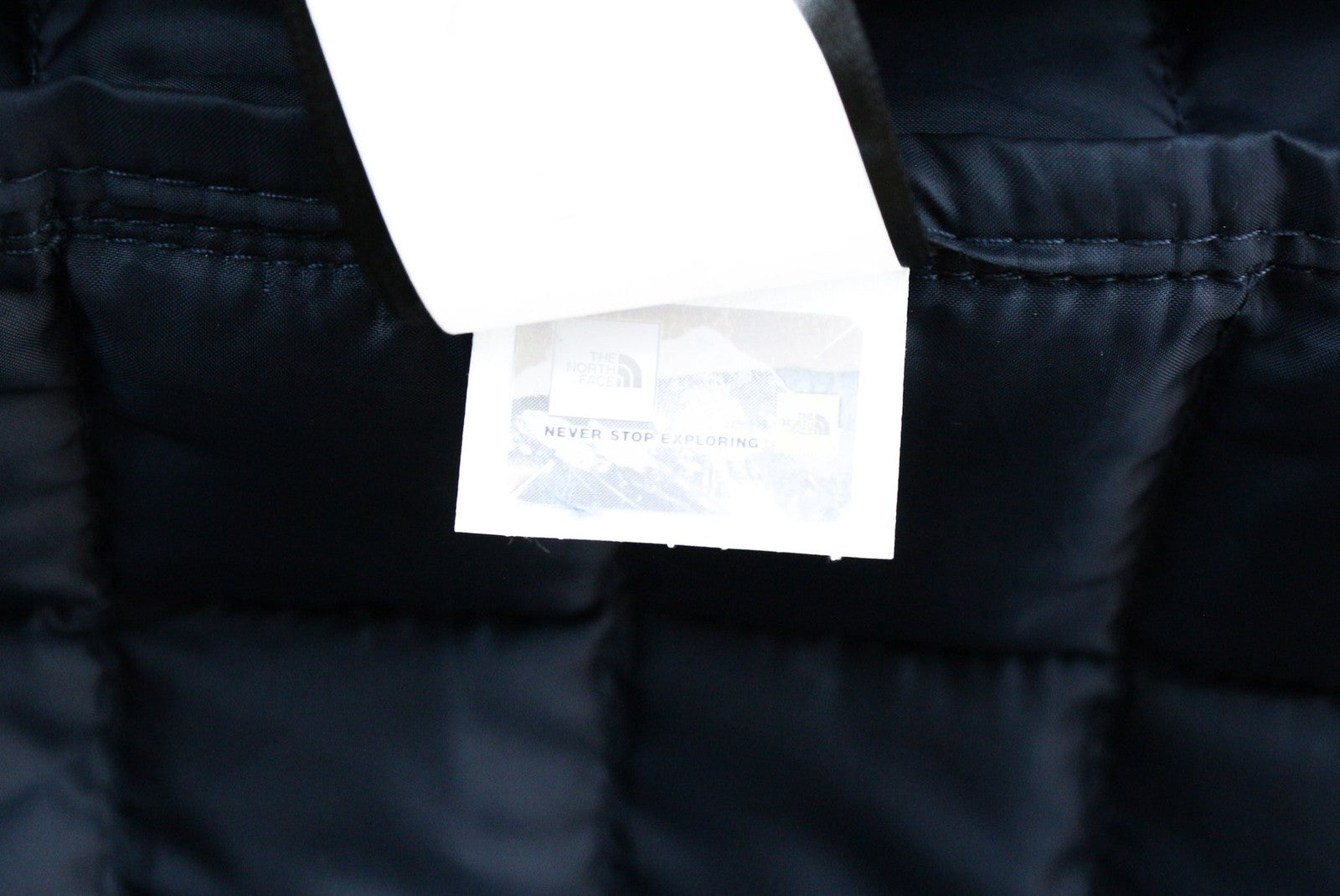 THE NORTH FACE T93Y3N vyriška XL dydžio „Thermoball“ ekologiška izoliuota striukė su mėlyna užtrauktuku, RRP199 