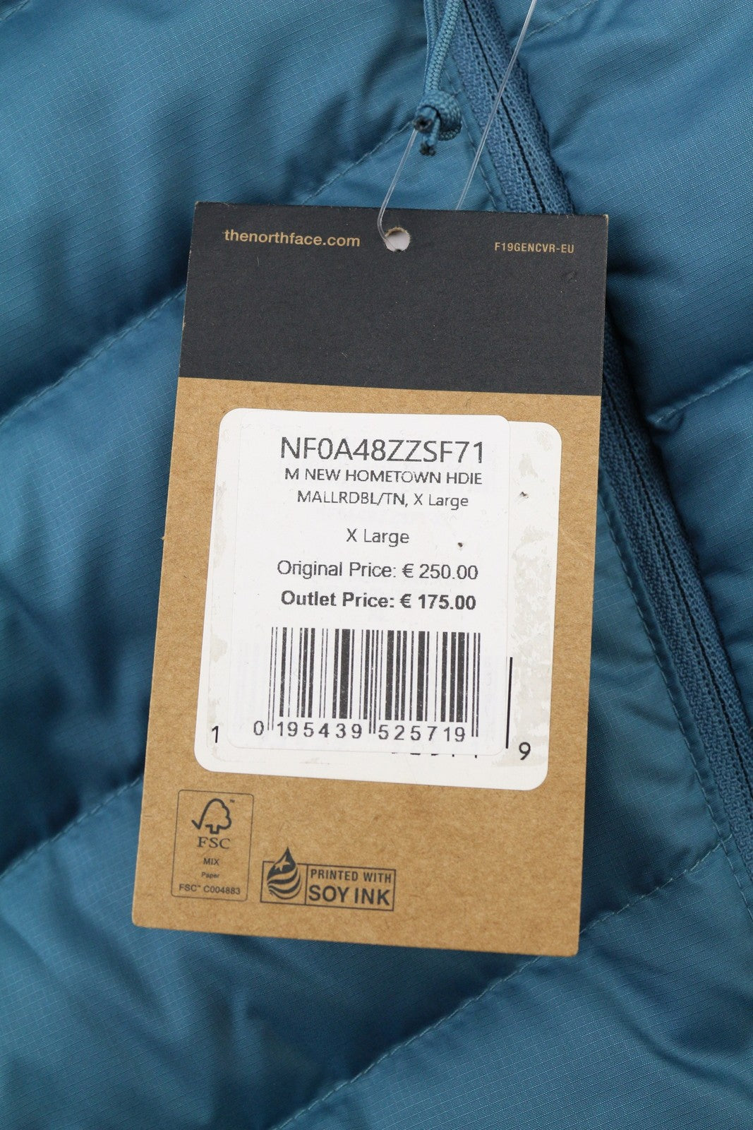 „THE NORTH FACE Hometown“ vyriška pūkinė striukė su gobtuvu XL 550, kurios kaina – 270 USD 
