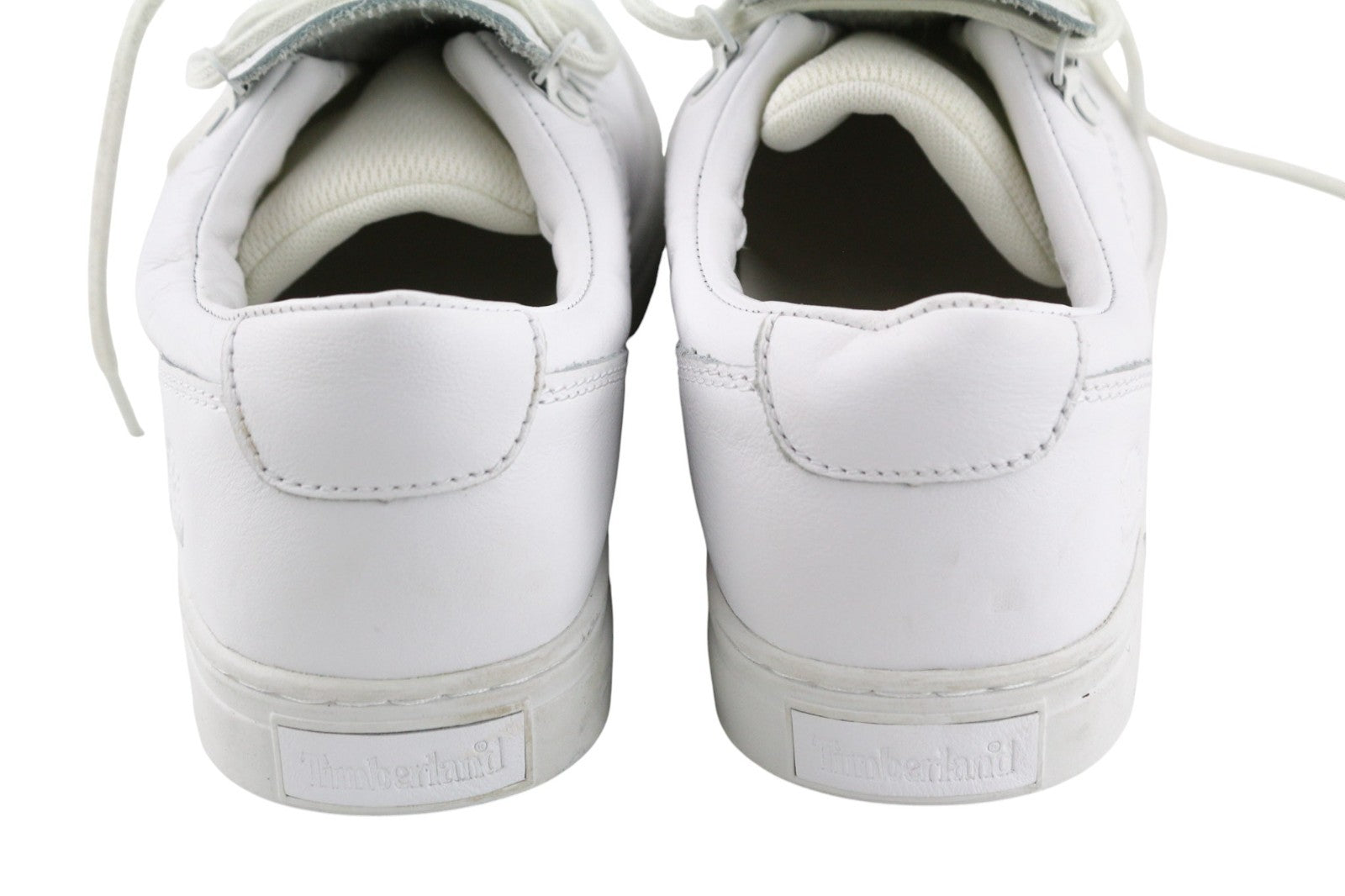 TIMBERLAND vyriški sportbačiai EU44.5 UK10 balti odiniai su raišteliais, žemi viršutiniai apvalios nosies. 