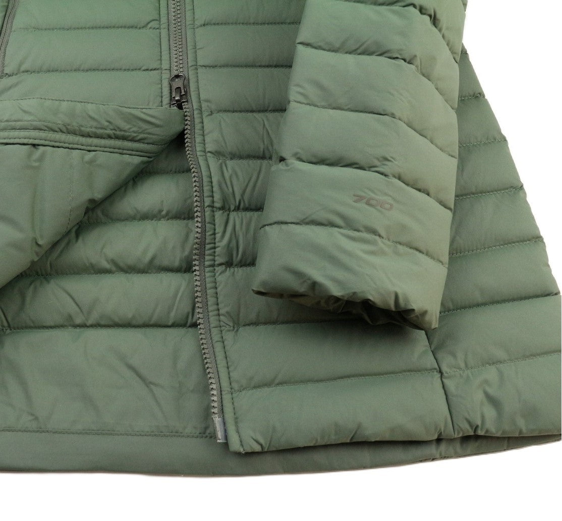 „THE NORTH FACE“ moteriška striukė su pamušalu ir XS dydžio gobtuvu bei vidutinio ilgio pamušalu. 