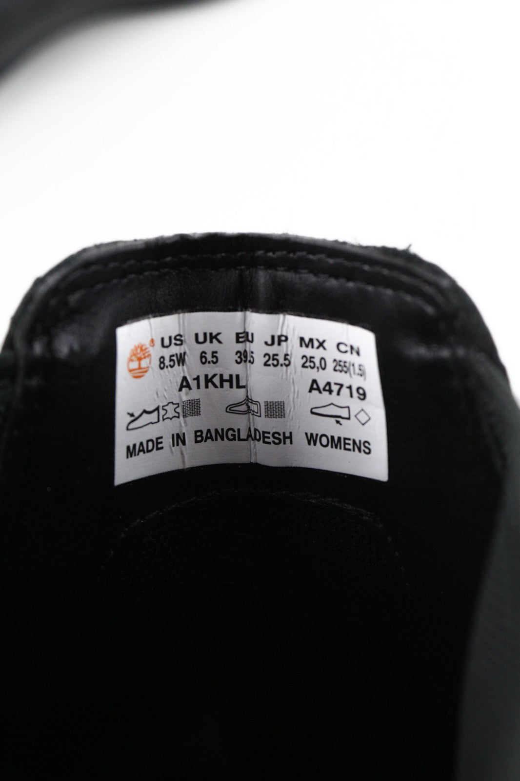 TIMBERLAND A1KHL moteriški batai EU40.5 UK6.5 juodi odiniai vidurio viršutiniai šoniniai įdėklai 