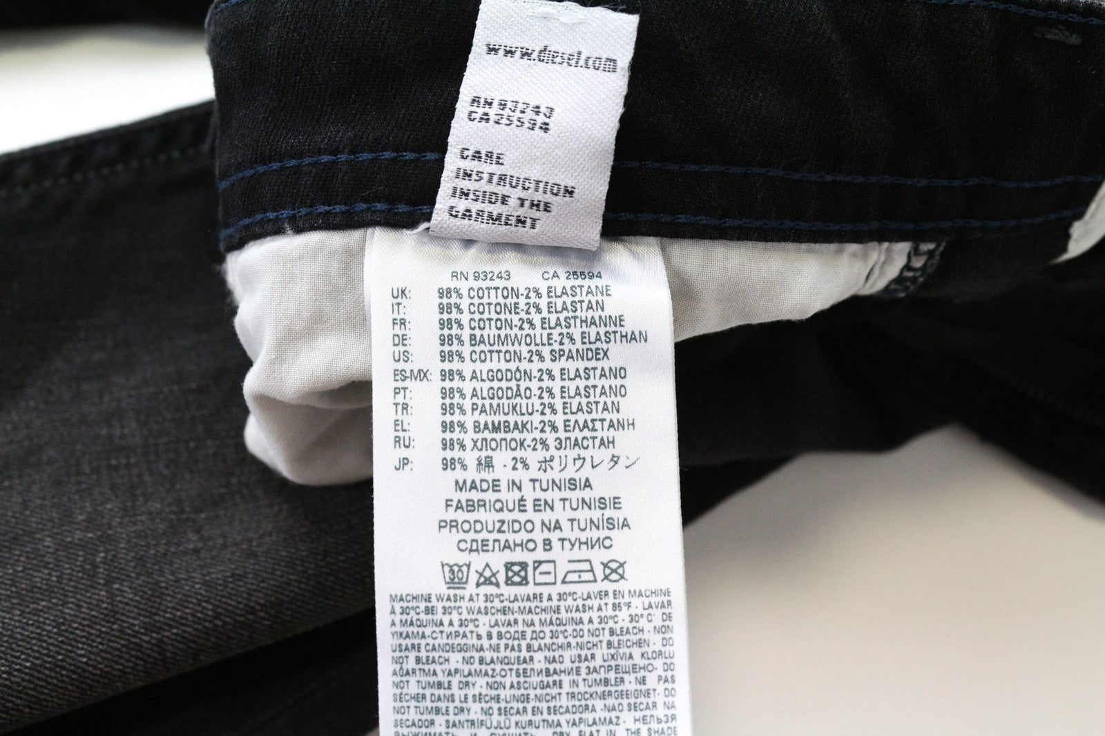 DIESEL Thommer 069BG vyriški džinsai W28/L32, juodi, ploni, aptempti, tamprūs užtrauktukai 