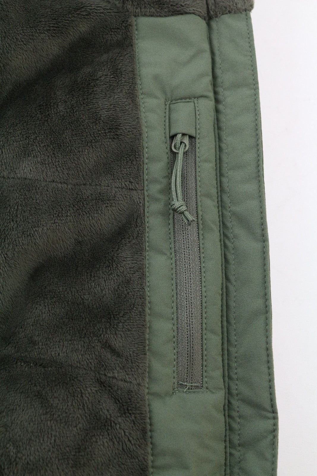 „THE NORTH FACE Inlux“ moteriška XS dydžio neperšlampama striukė su pamušalu ir gobtuvu, žalia 