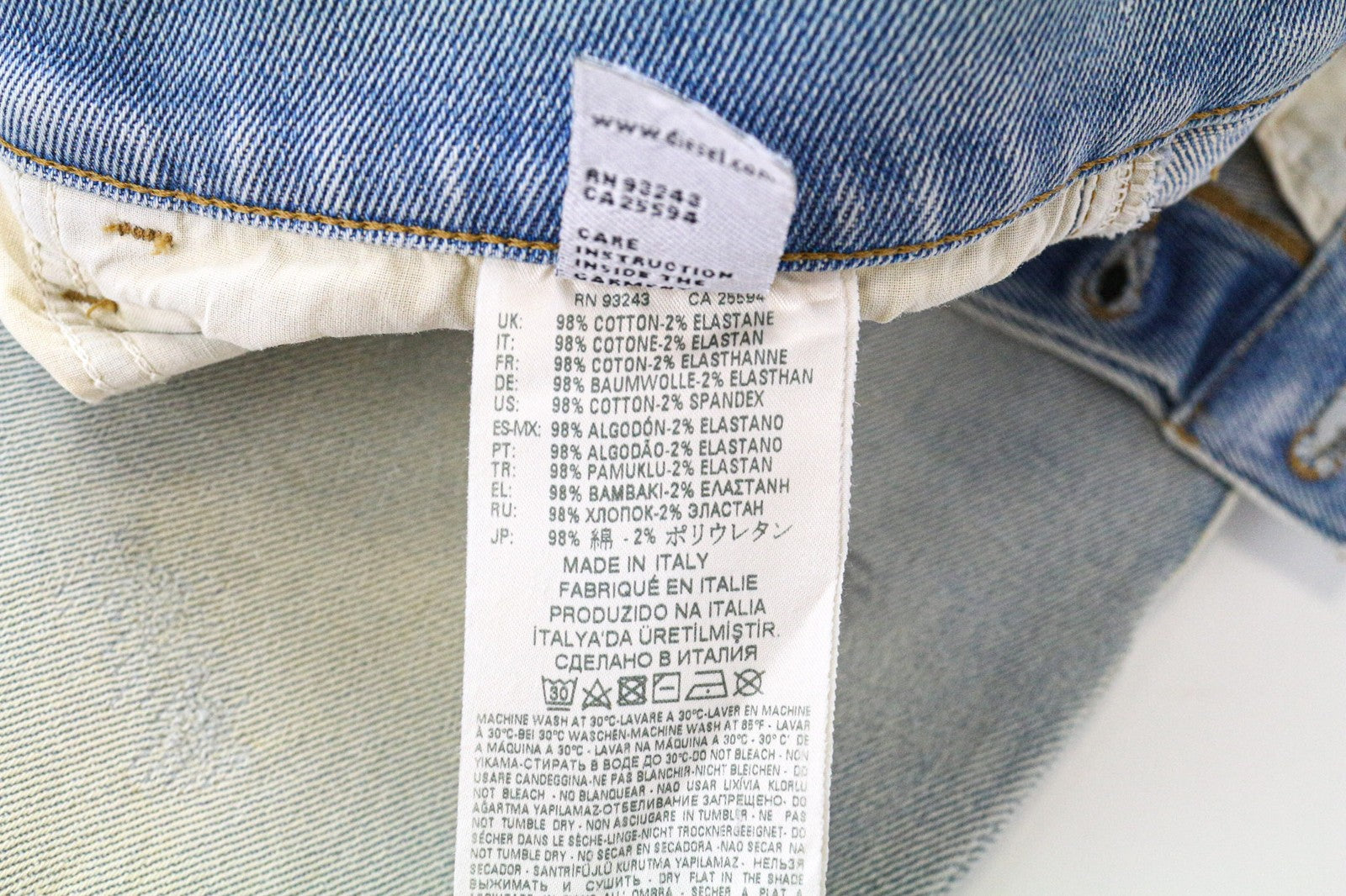 DIESEL D-Eetar 081AK vyriški džinsai W28/L32 mėlyni, tamprūs, morkų spalvos, siaurėjantys, apgailėtini. 