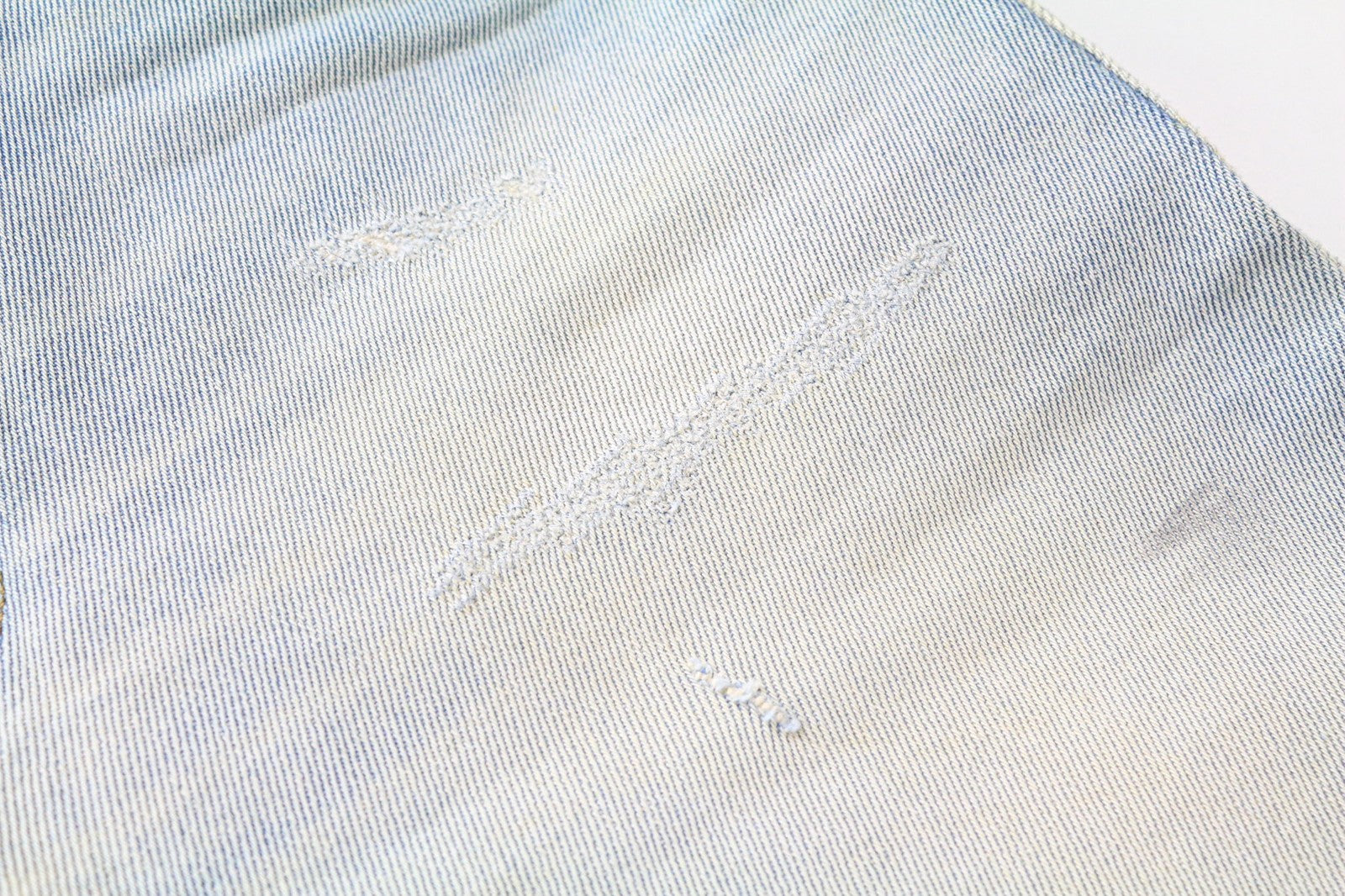 DIESEL D-Eetar 081AK vyriški džinsai W28/L32 mėlyni, tamprūs, morkų spalvos, siaurėjantys, apgailėtini. 