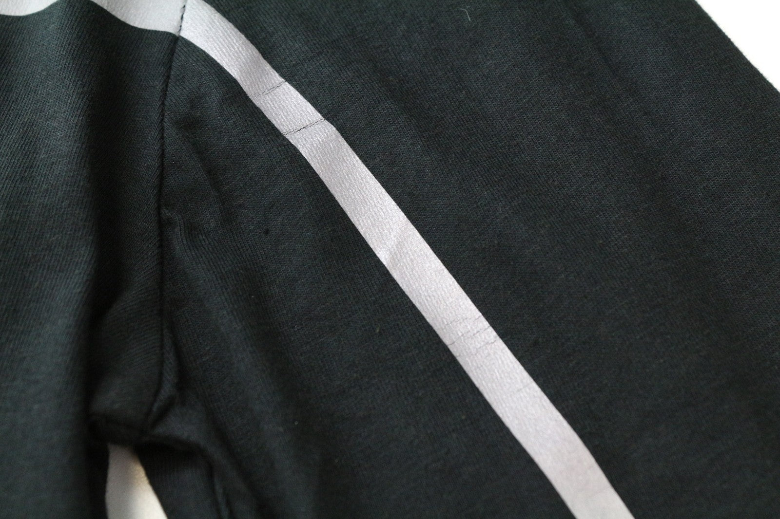 TUCANO URBANO T-TU moteriški marškinėliai XS, juodi, su paspirtuku ir V formos iškirpte 