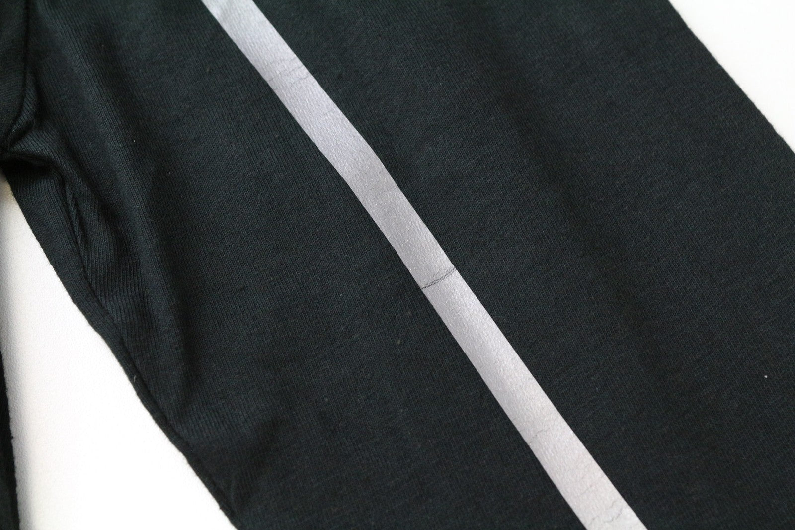 TUCANO URBANO T-TU moteriški marškinėliai XS, juodi, su paspirtuku ir V formos iškirpte 