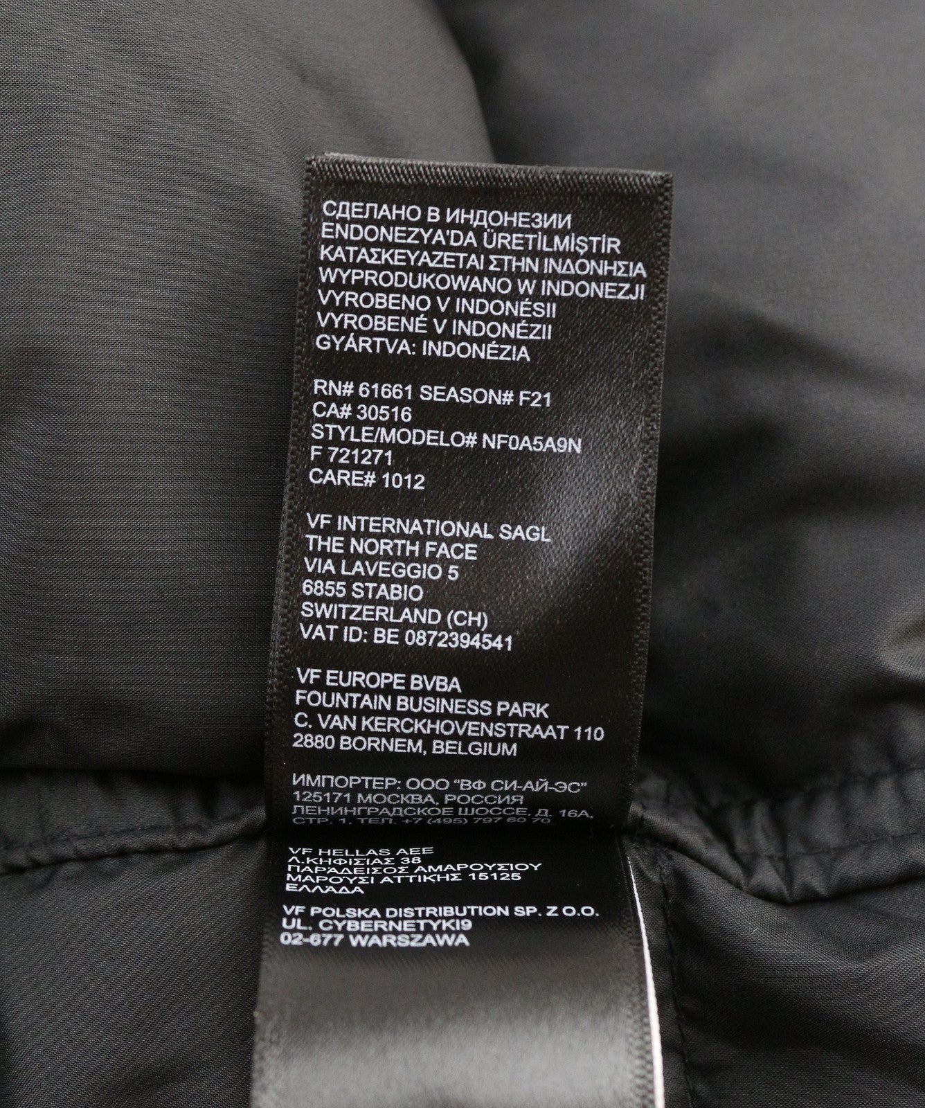 „The North Face Sierra Long Down Parka“ moteriška striukė su gobtuvu, XS dydžio, 600 dydžio, su pamušalu, juoda. 