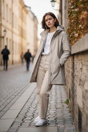 WOOLRICH Firth pūkinė moteriška striukė su gobtuvu, šviesiai pilka, vidutinio ilgio, RRP680 