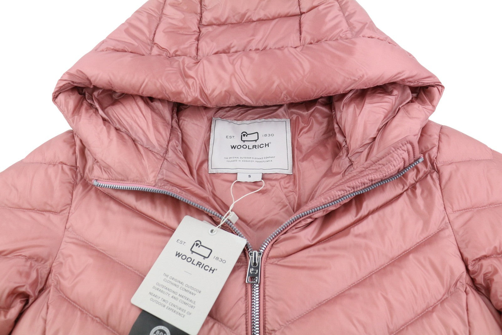 WOOLRICH Chevron dygsniuotas moteriškas švarkas su gobtuvu, rožinis, pūkuotas, RRP550 