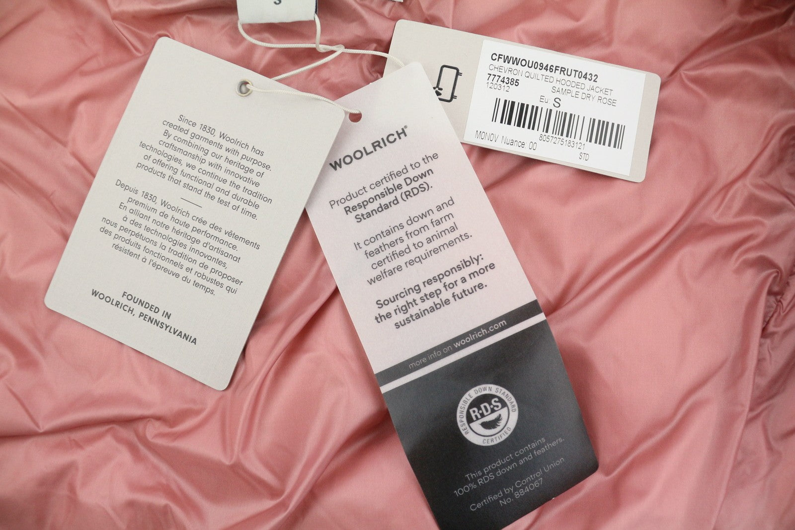 WOOLRICH Chevron dygsniuotas moteriškas švarkas su gobtuvu, rožinis, pūkuotas, RRP550 