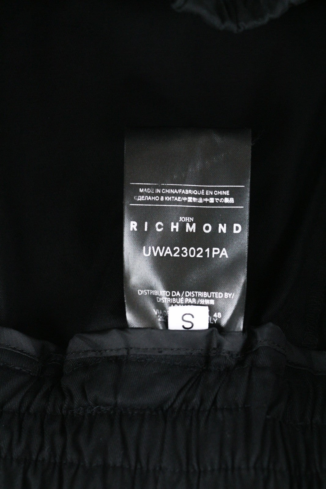 JOHN RICHMOND moteriškos kelnės S dydžio juodos tiesios su elastingu juosmeniu ir kišene, logotipu 